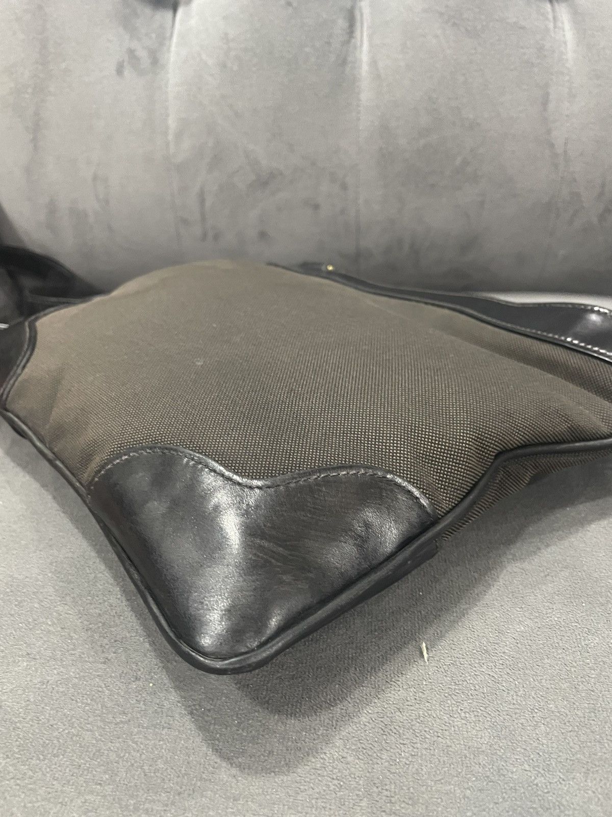 Prada Authentic PRADA Nylon Shoulder Bag Size ONE SIZE - 8 Thumbnail