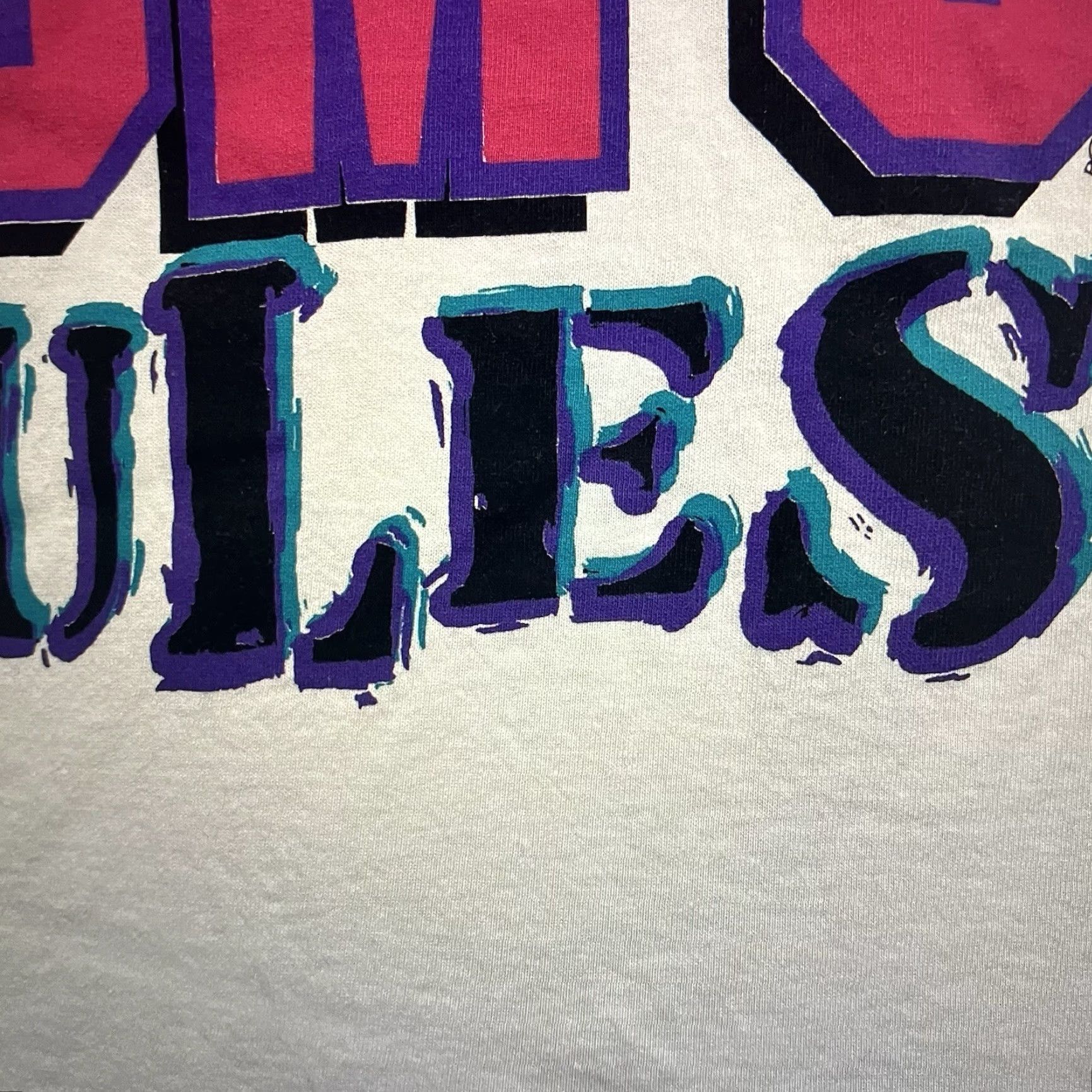 Gildan VINTAGE 90s Mom's Rules T-Shirt Unisex Adults Large White Graphic Print Humor Dad Jokes Casual Size US L / EU 52-54 / 3 - 6 Thumbnail
