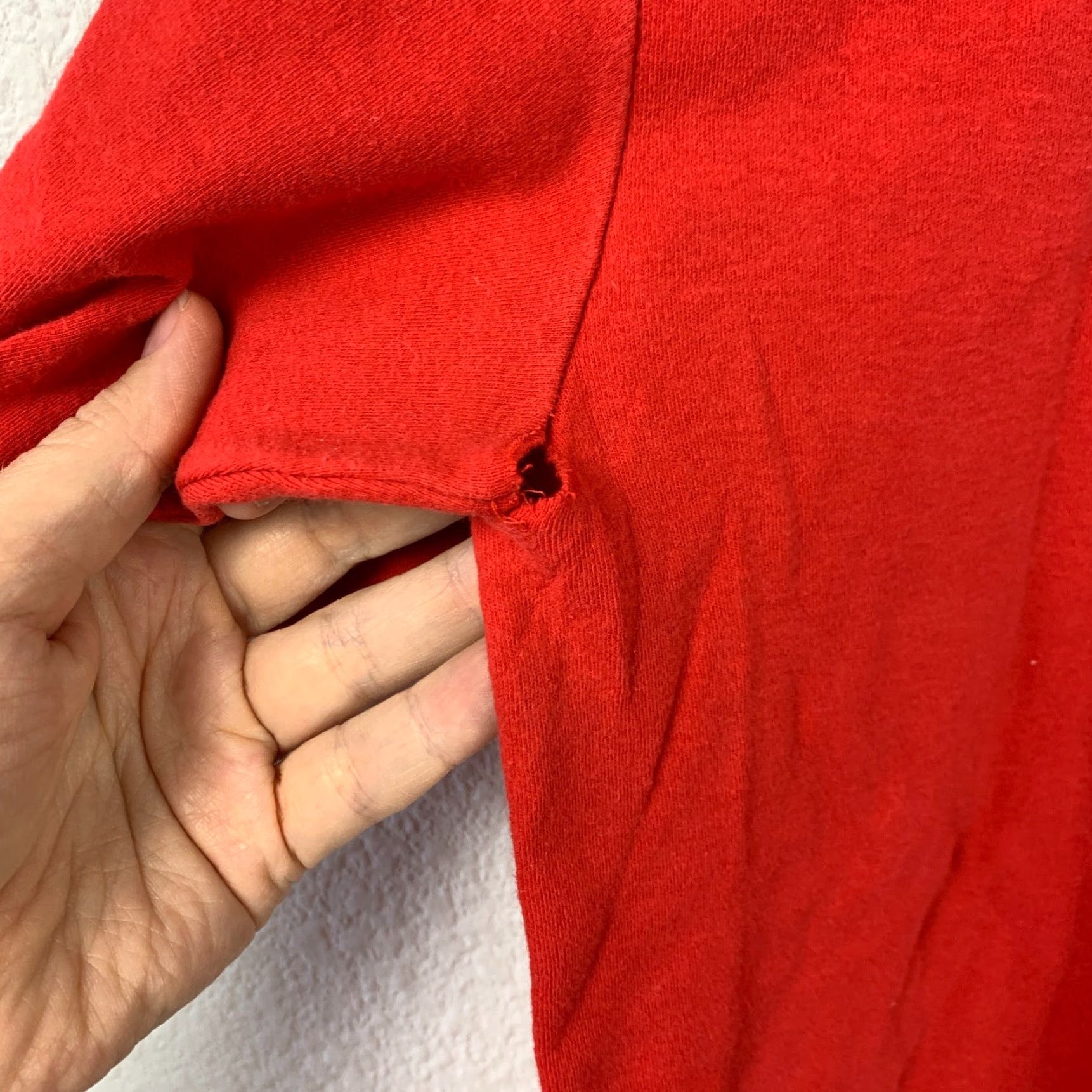 Vintage VINTAGE Kotobuki T-Shirt Men Red 100% Cotton Short Sleeve Round Neck 35" Chest Logo All Seasons Easy Care Regular Size M Vintage: Yes Size US M / EU 48-50 / 2 - 6 Thumbnail