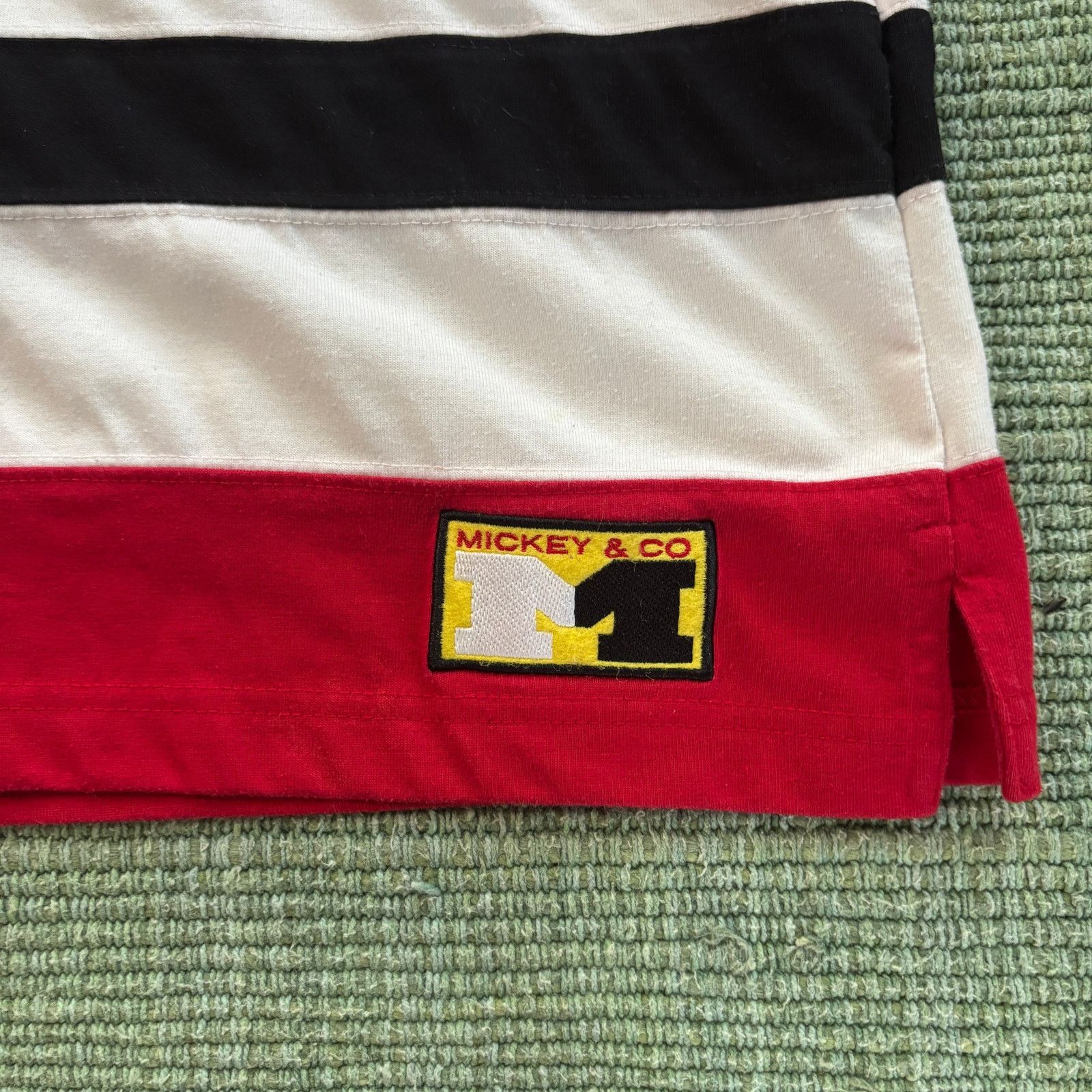Disney × Vintage Vintage Mickey & Co Oversize Mickey Mouse Hockey Jersey Size US M / EU 48-50 / 2 - 7 Thumbnail
