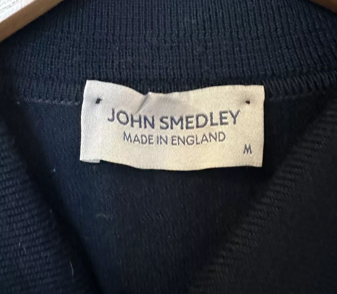 John Smedley Long Sleeve Polo, 100% Pure Wool, made in England Size US M / EU 48-50 / 2 - 3 Thumbnail