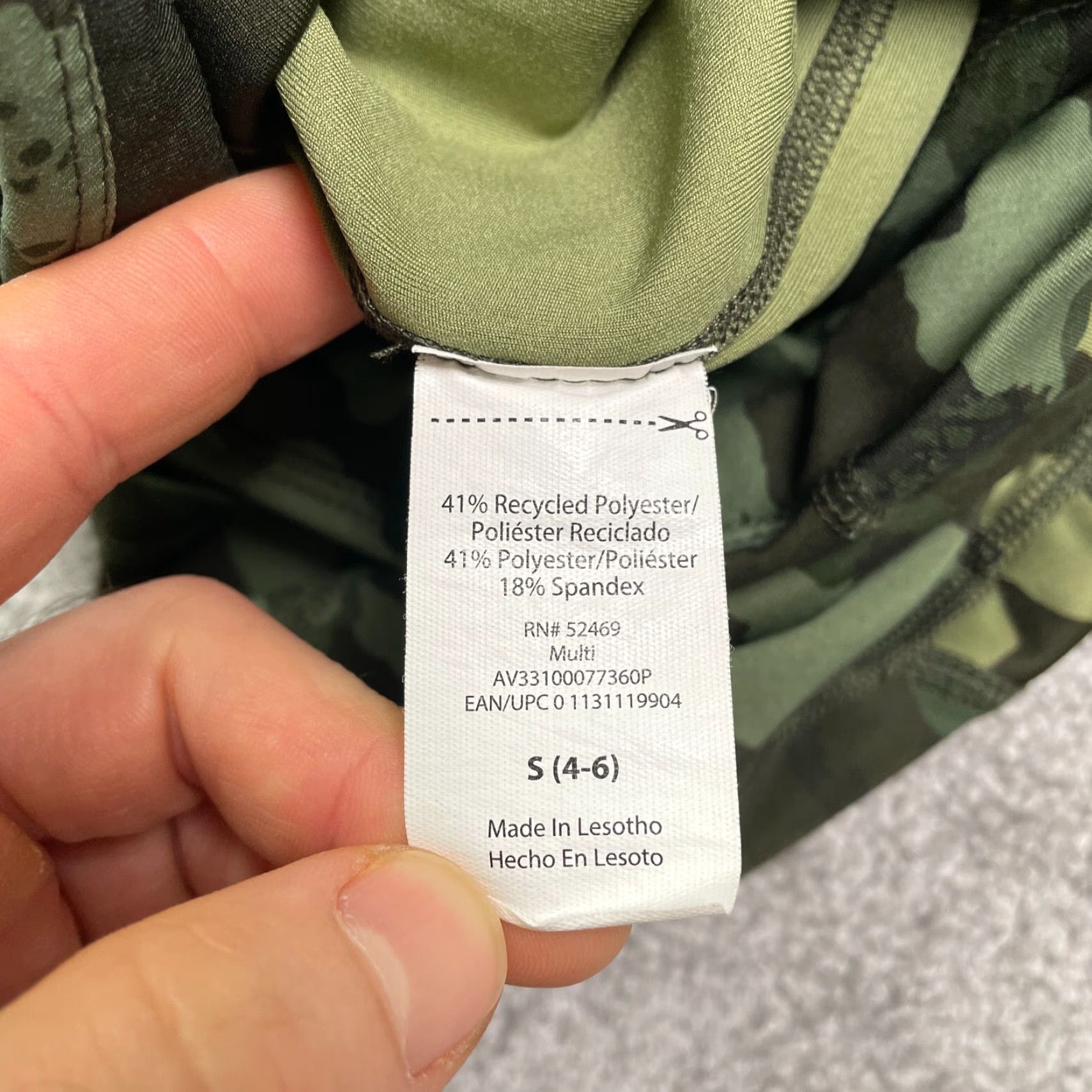 Avia VINTAGE Avia Compression Leggings Women S Green Camouflage Active Athletic Gym 26x27 Size 28" / US 6 / IT 42 - 7 Thumbnail