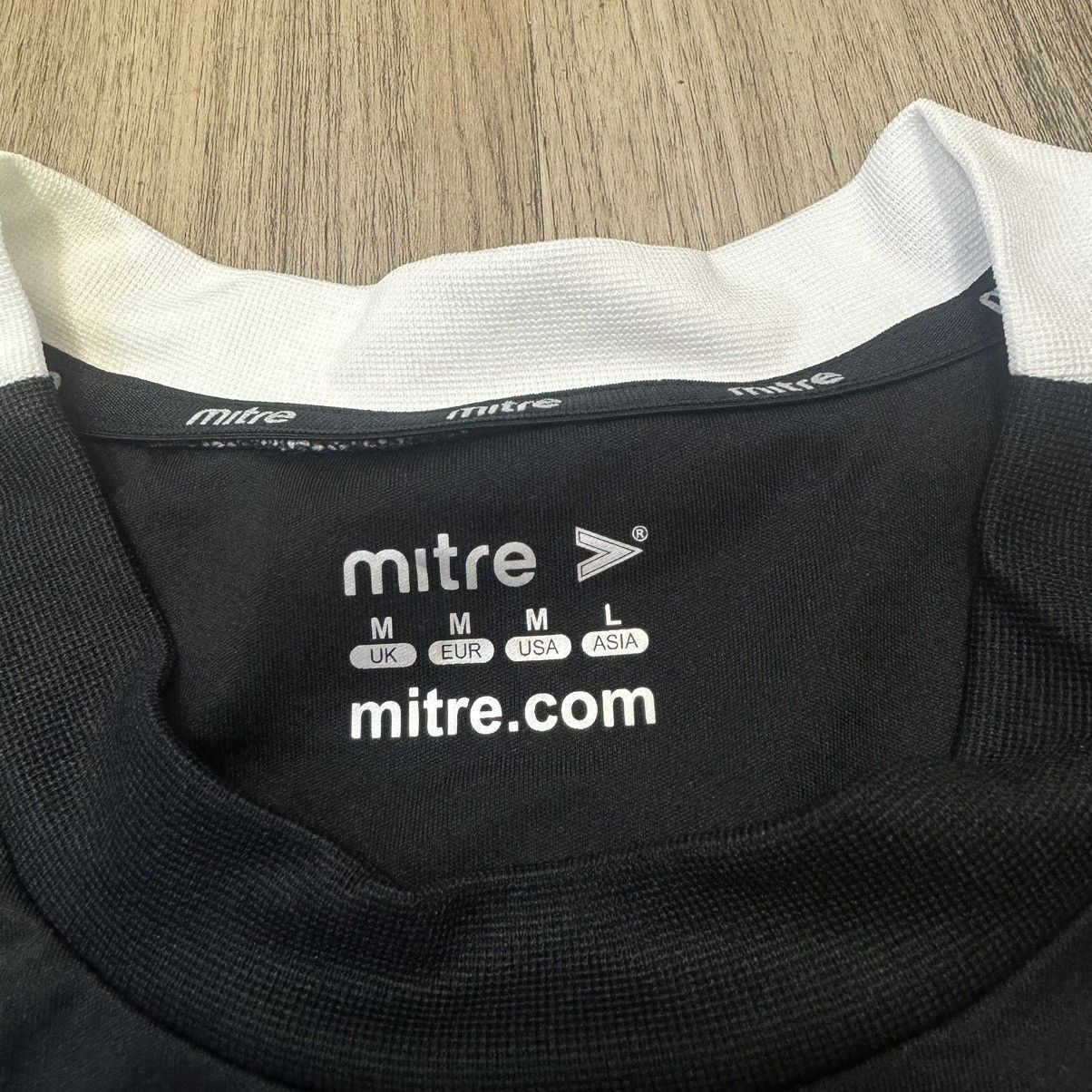 Other Ipswich Town mitre training jersey Size US M / EU 48-50 / 2 - 6 Thumbnail