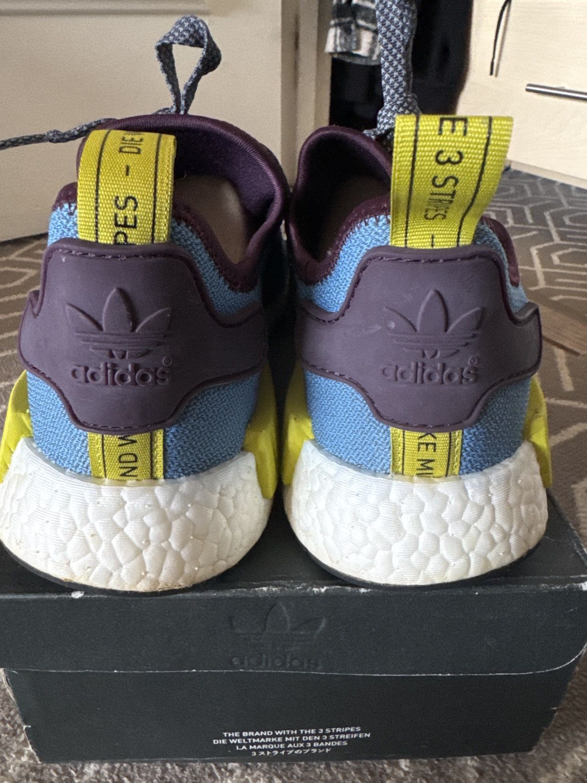 Adidas Adidas NMD R1 x Villa Size US 9 / EU 42 - 4 Thumbnail