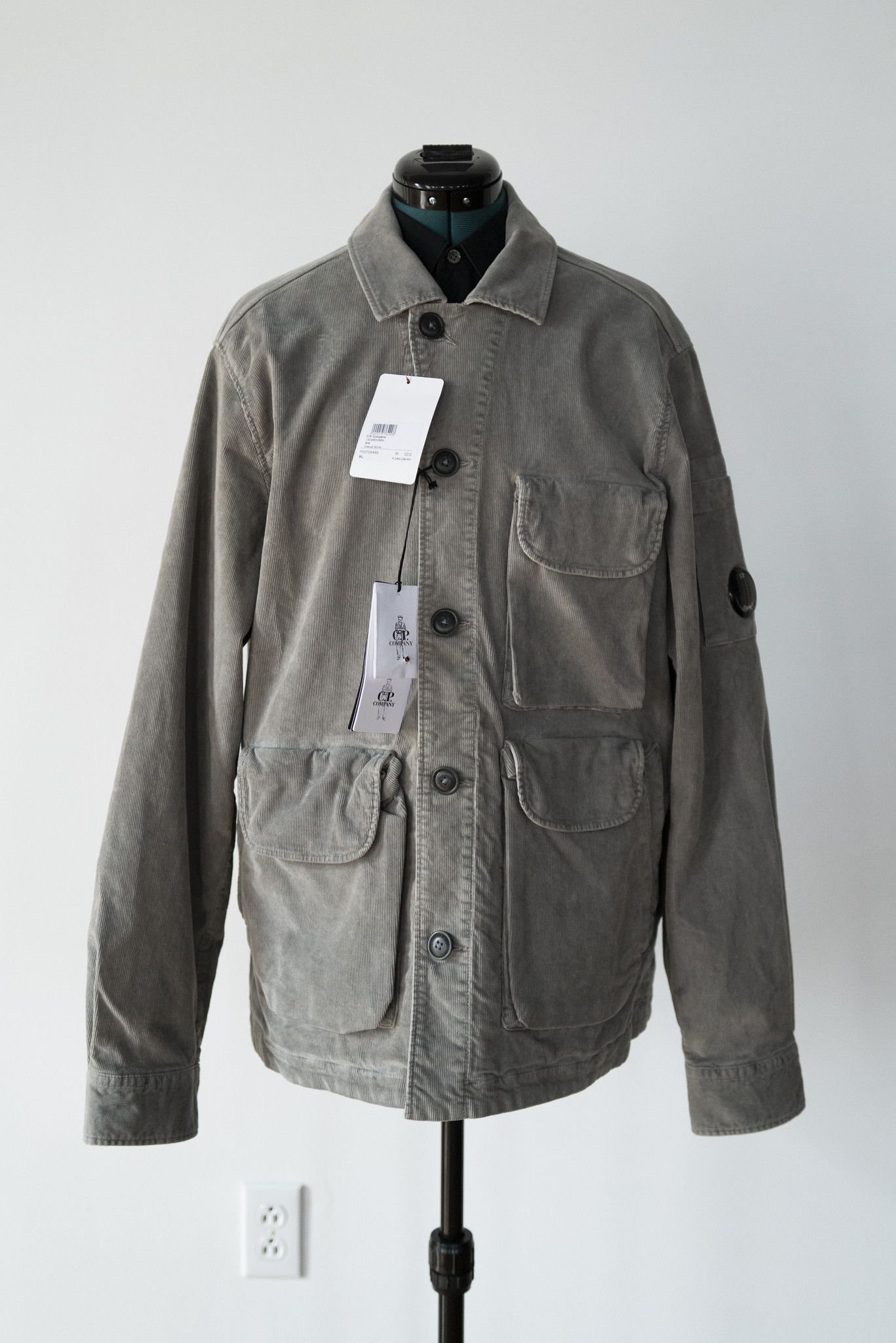 C.P. Company C.P. Company Corduroy Taupe Jacket XL Size US XL / EU 56 / 4 - 1 Thumbnail