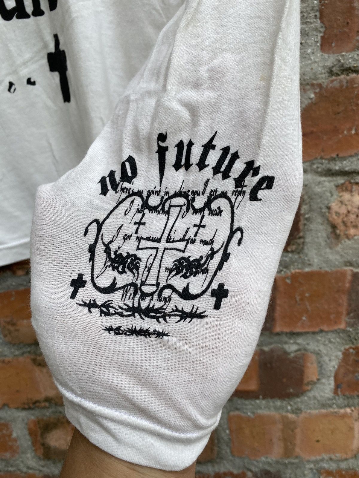 If Six Was Nine 2000s No Future Skull LGB shirt Size US S / EU 44-46 / 1 - 7 Thumbnail