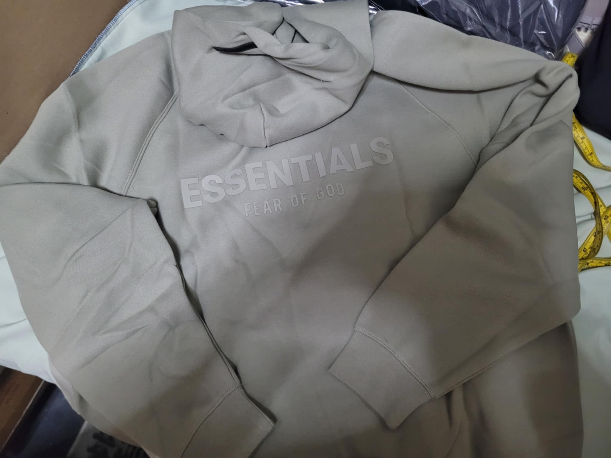 Fear of God size L Fear of God Essentials Pistachio Pullover Hoodie Size US L / EU 52-54 / 3 - 9 Thumbnail