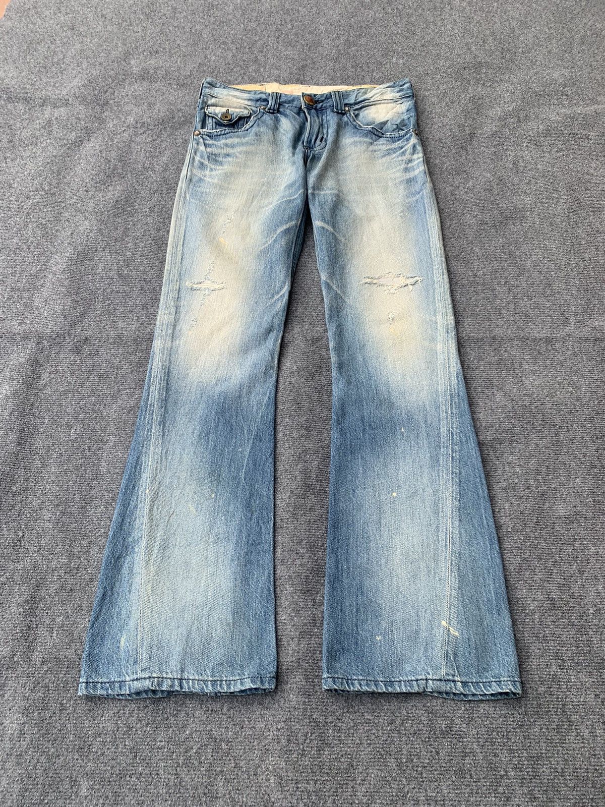 Edwin 𝗙𝗟𝗔𝗥𝗘 EDWIN BLUE TRIP VERY RARE & DISTRESSED. Size US 33 - 1 Thumbnail