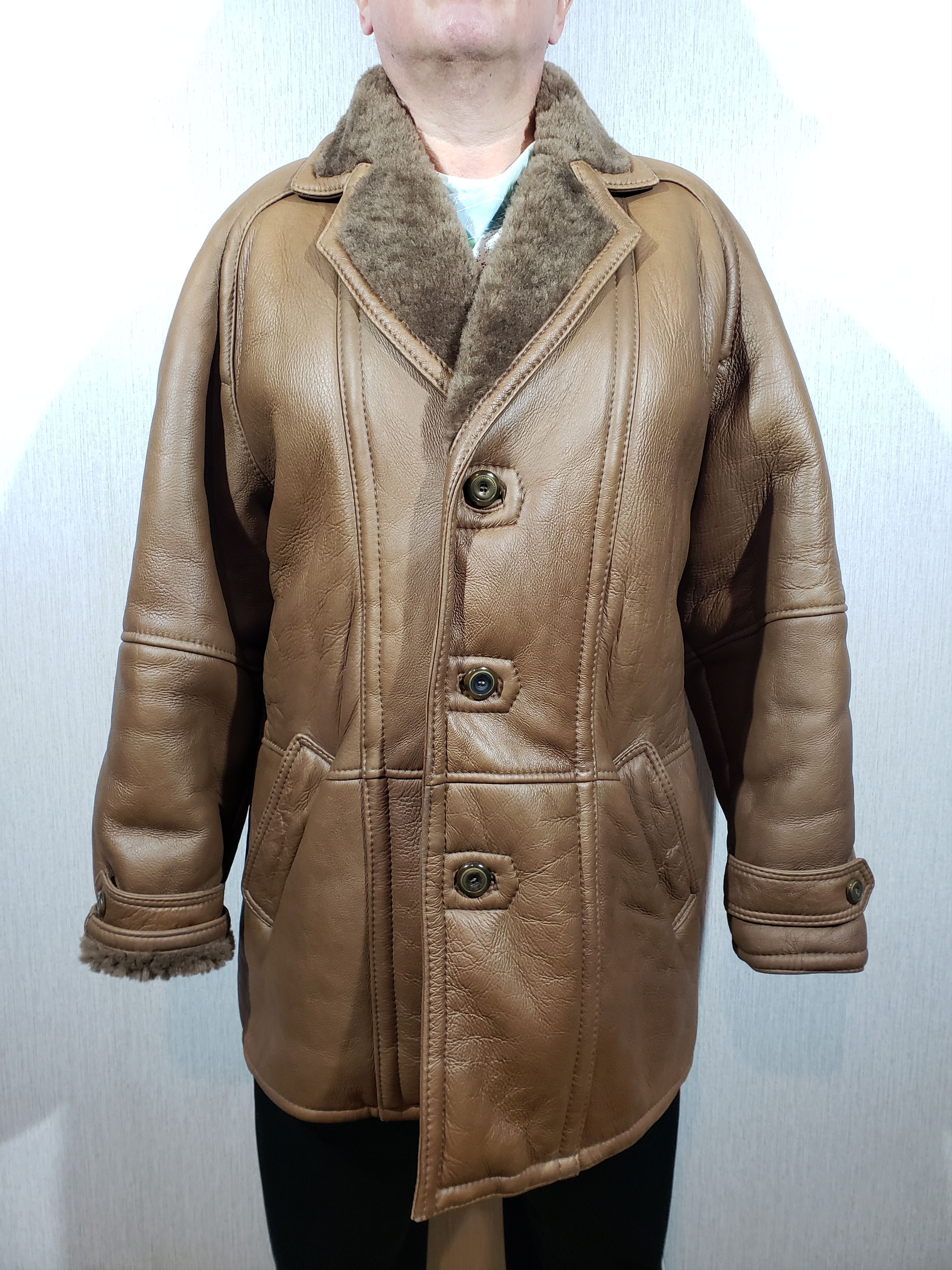 Other Brown men's sheepskin coat. Size US L / EU 52-54 / 3 - 1 Thumbnail