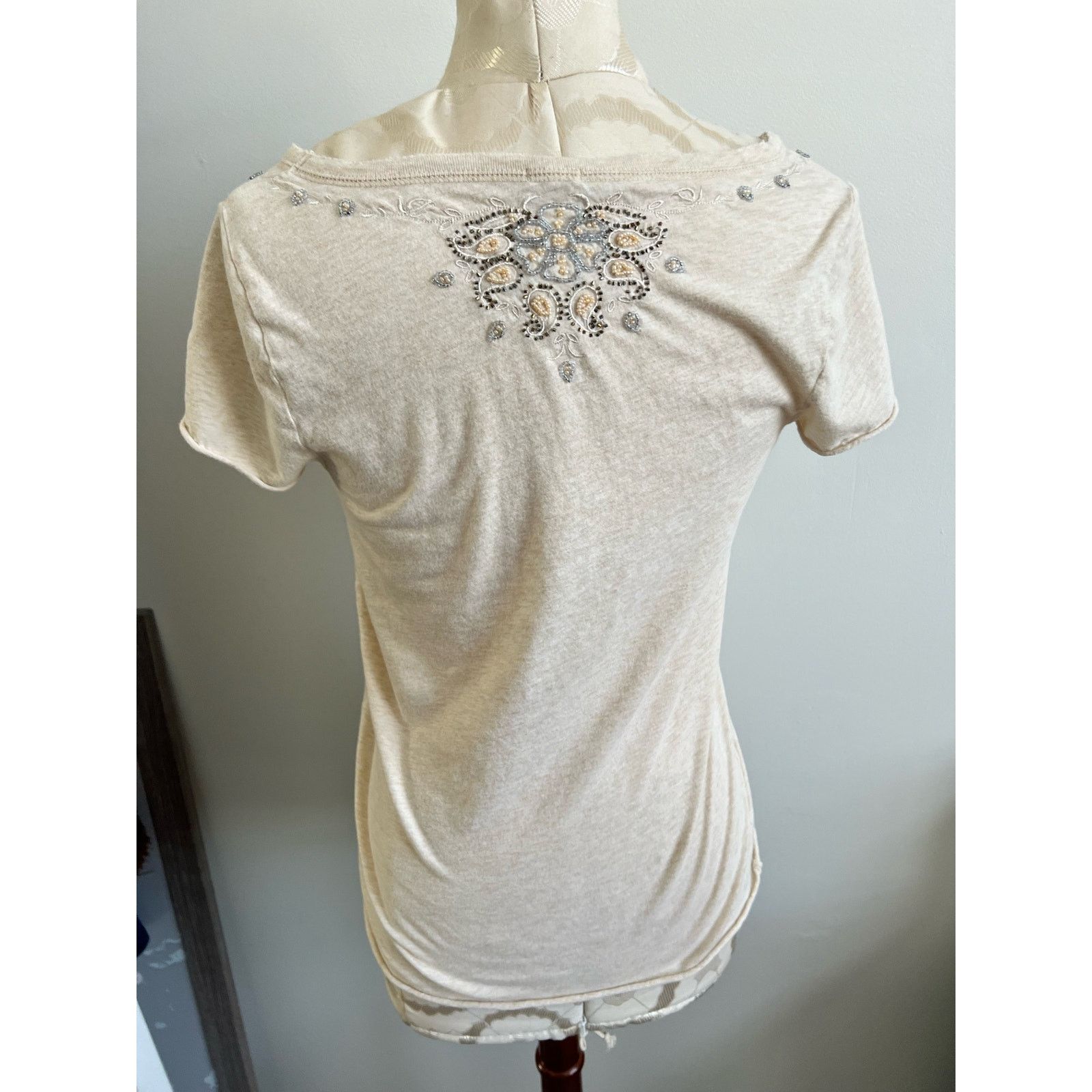 J.Crew J Crew Short Sleeve Cream V-Neck Top Medium Size M / US 6-8 / IT 42-44 - 4 Thumbnail