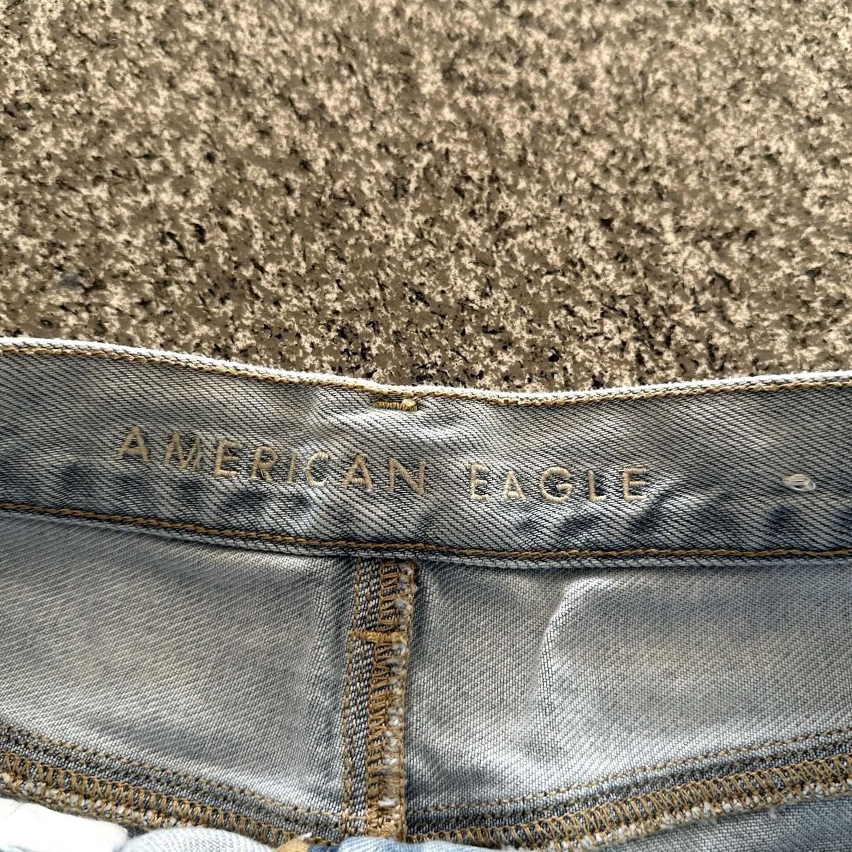 American Eagle Outfitters VINTAGE American Eagle Shorts Womens 2 27x4 High Rise Mom Distressed Raw Cut Off Blue 100% Cotton Denim Womens Distressed Jeans 90s Theme Mens, Womens Size 28" / US 6 / IT 42 - 2 Thumbnail