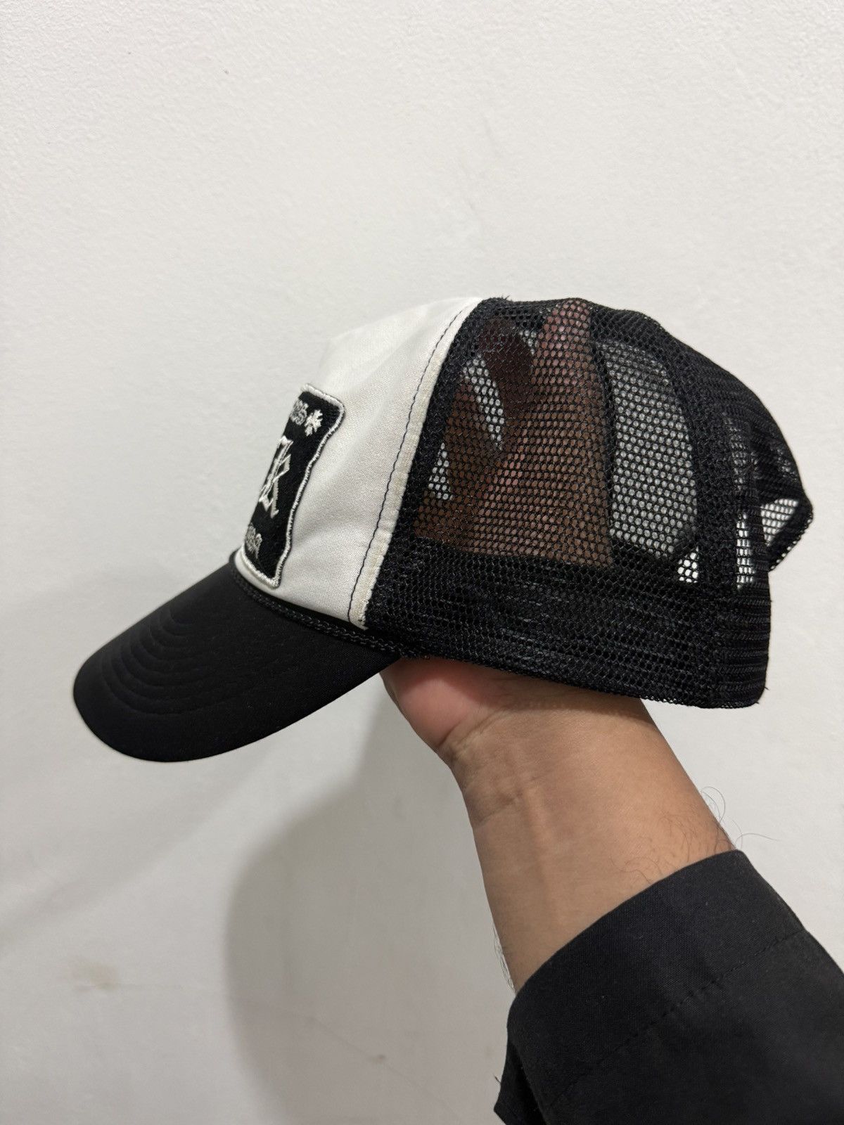 Chrome Hearts Vintage Chrome Hearts Distress Trucker Hat Size ONE SIZE - 6 Thumbnail