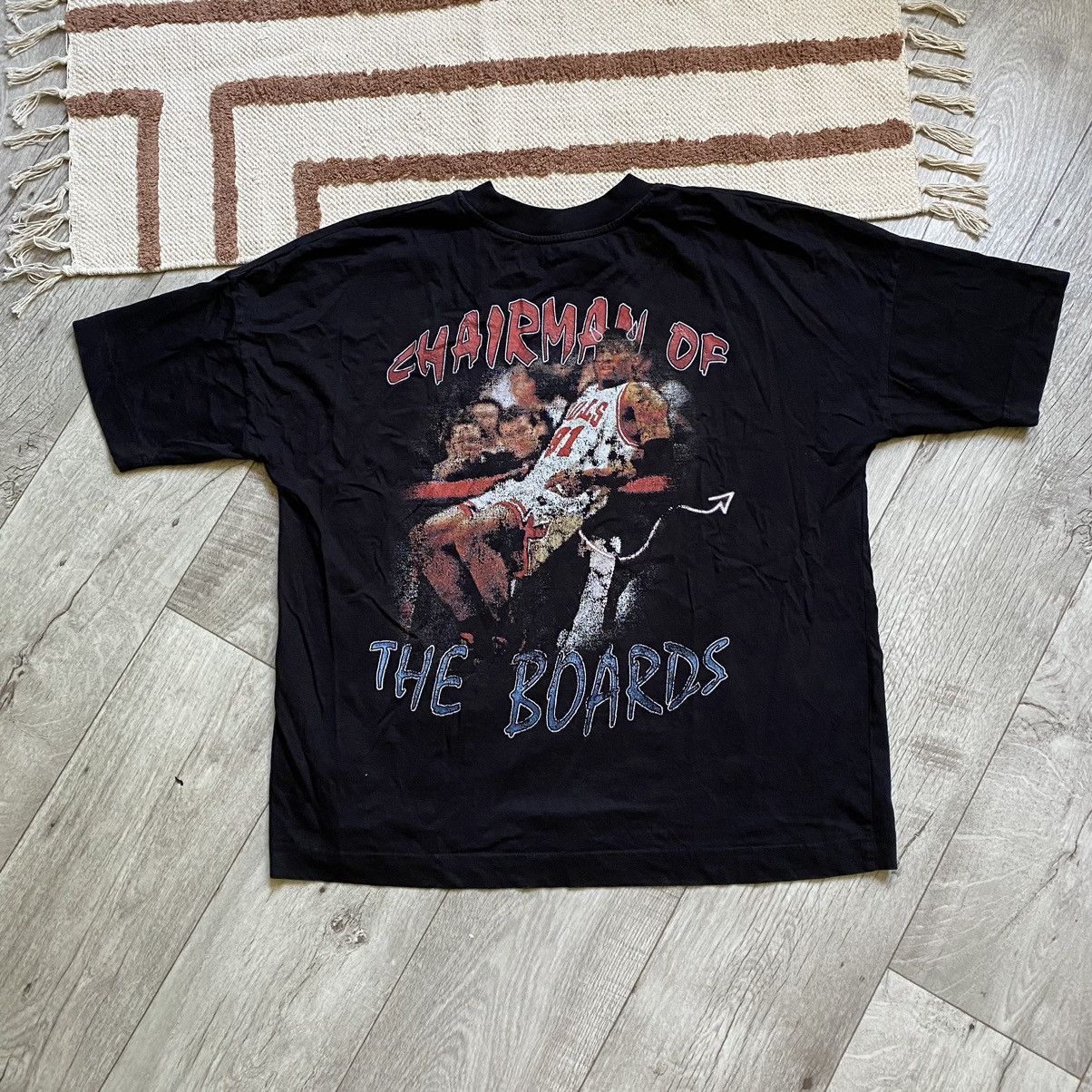 NBA AMAZING DENNIS RODMAN CHAIRMAN OF THE BOARD T SHIRT Size US XL / EU 56 / 4 - 2 Thumbnail