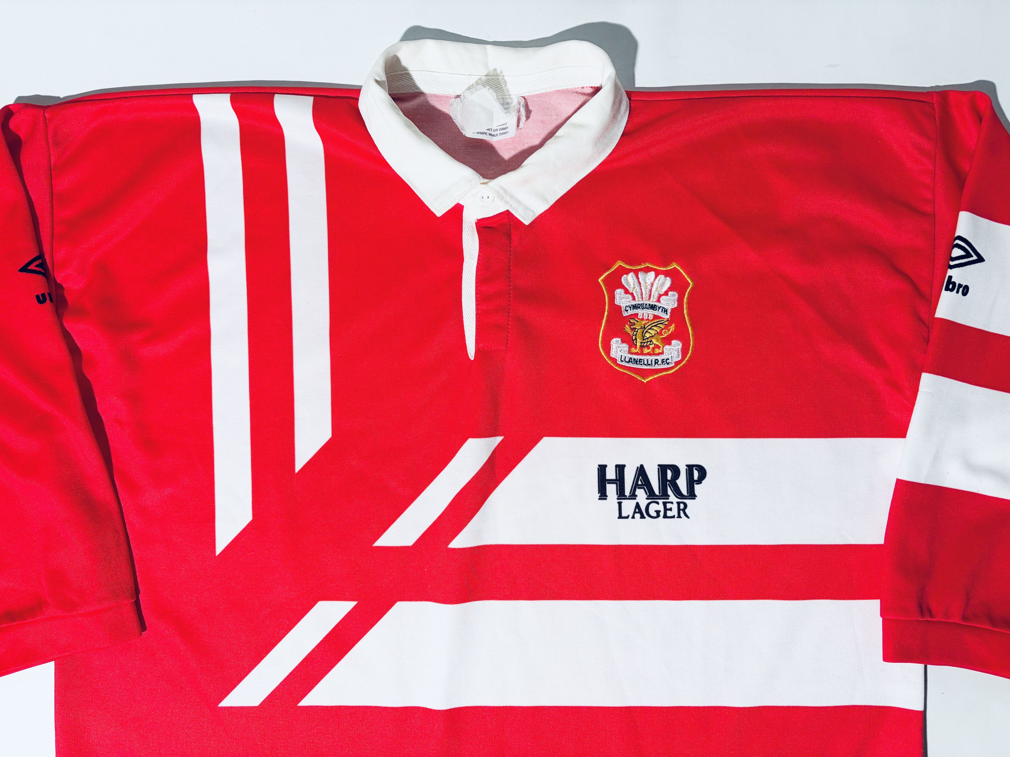 Umbro Llanelli Rugby Union 1992 Home Shirt Size US XL / EU 56 / 4 - 5 Thumbnail