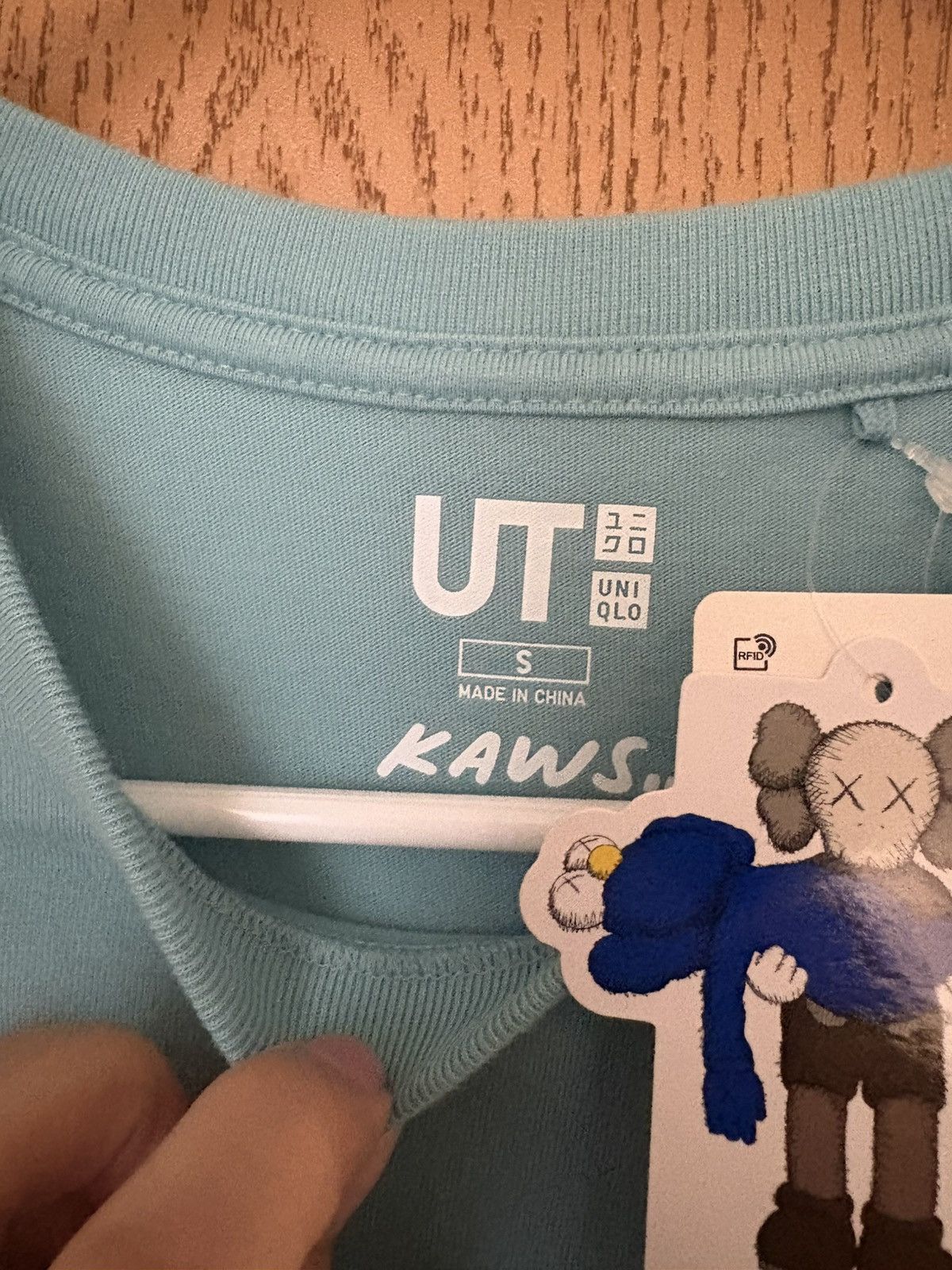Kaws × Uniqlo Uniqlo x Kaws T-shirt size small Size US S / EU 44-46 / 1 - 2 Thumbnail