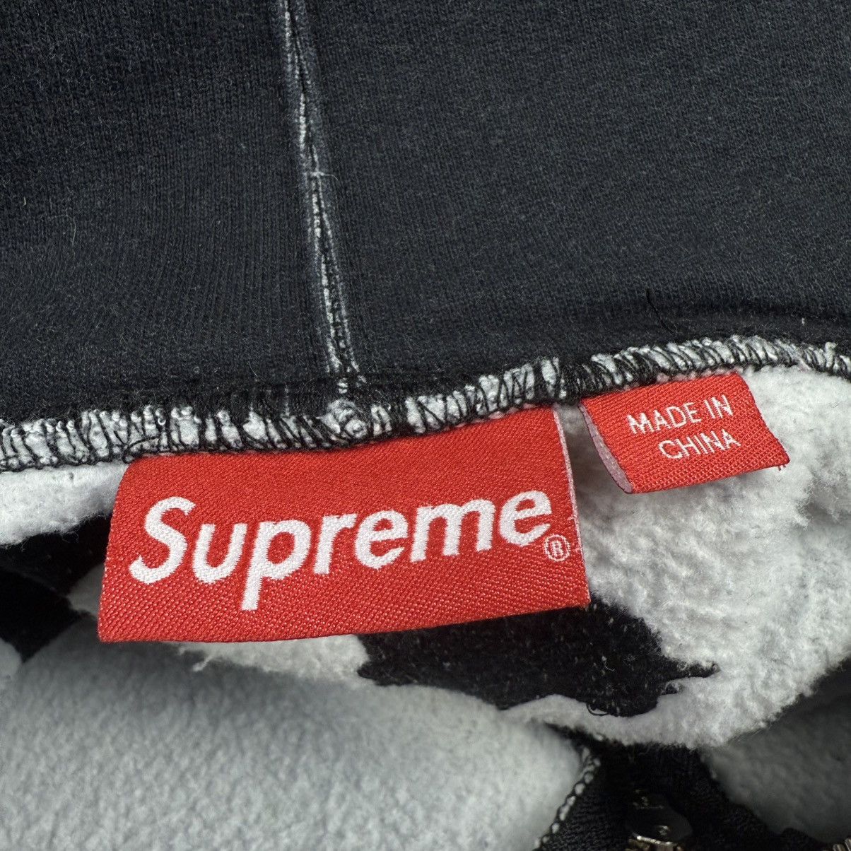 Supreme Supreme Skulls Big Logo ‘Black’ Zip Hoodie Size US S / EU 44-46 / 1 - 6 Thumbnail