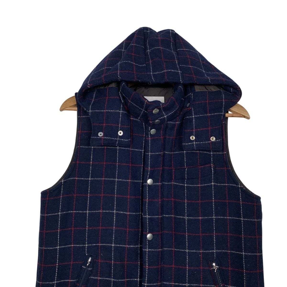 STILL BY HAND STILL BY HAND Checked Puffer Hooded Vest #2796-C126 Size US S / EU 44-46 / 1 - 2 Thumbnail