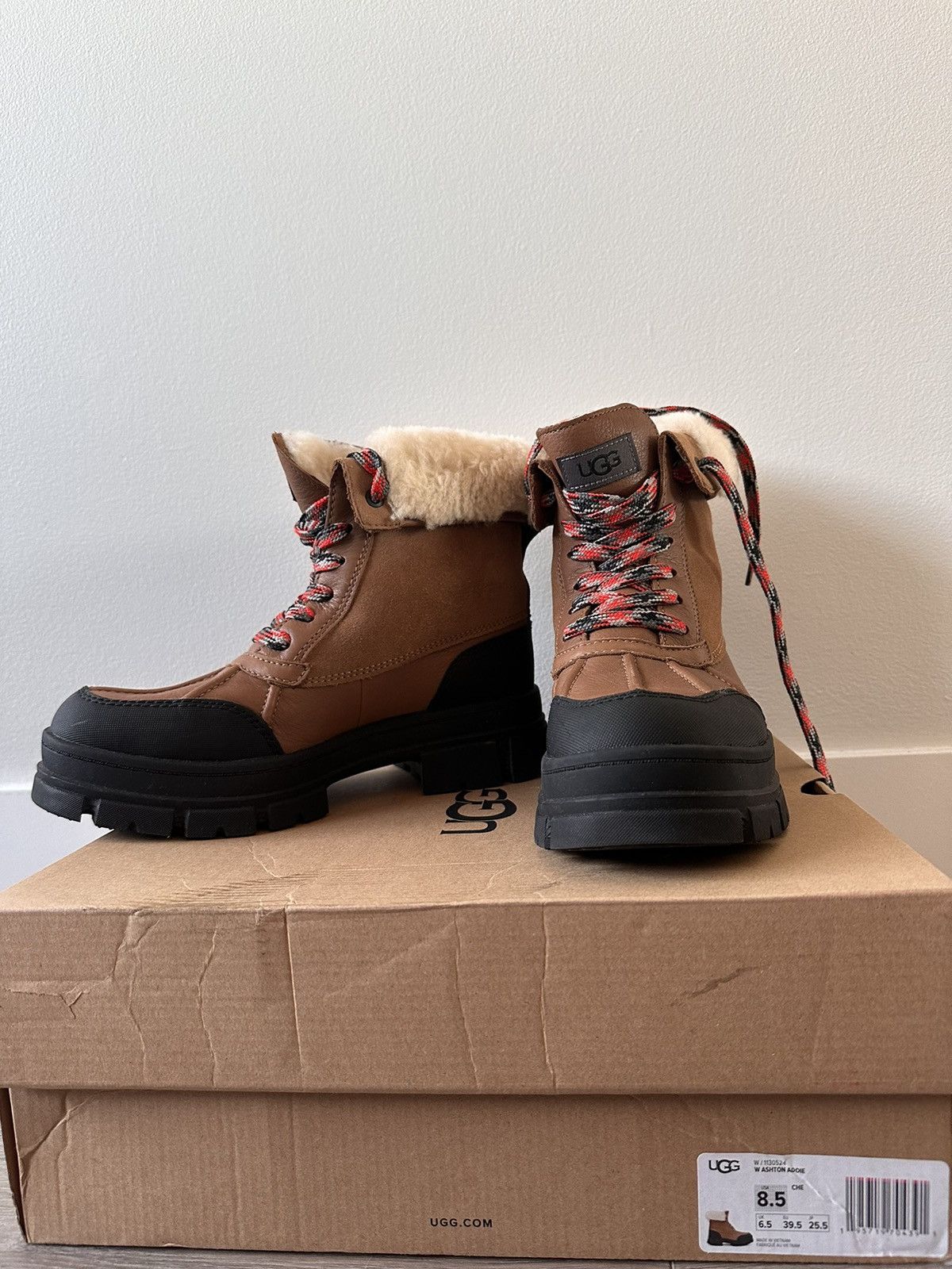 Ugg UGG Ashton Addie boots size 8.5 Size US 8.5 / IT 38.5 - 2 Thumbnail