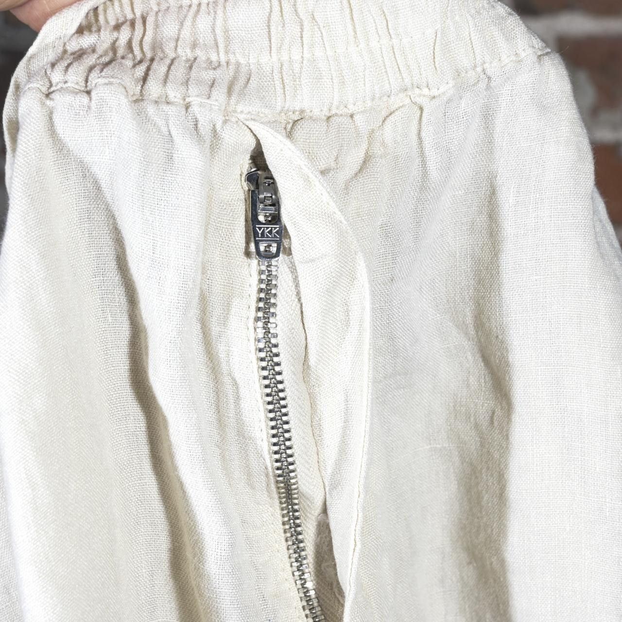 Hamilton Hamilton + Hare Straight-Leg Linen Shorts Beige Tailored in Size US 36 / EU 52 - 4 Thumbnail