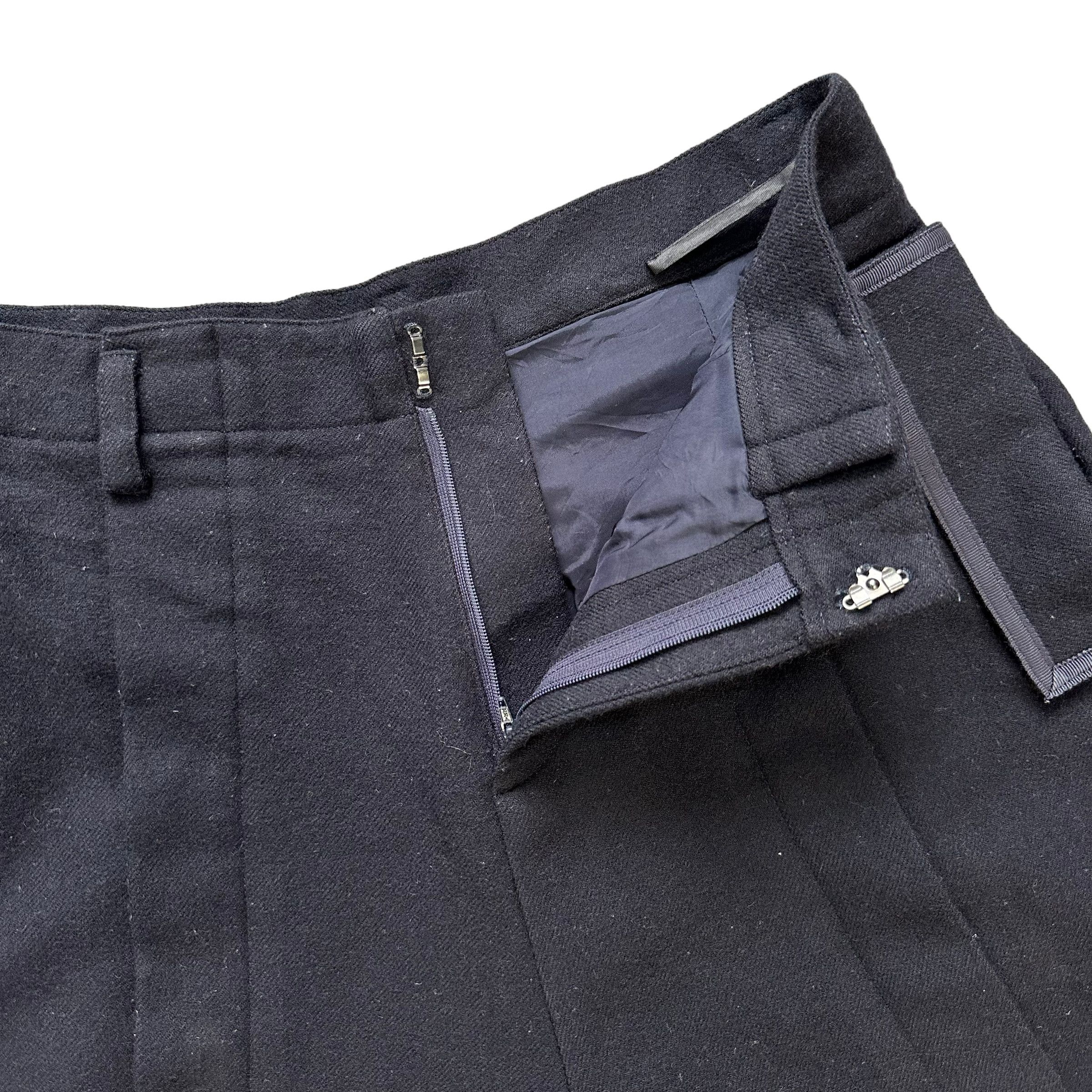 KEITAMARUYAMA Keita Maruyama Wool Shorts Pant #A5-0114 Size 28" / US 6 / IT 42 - 4 Thumbnail