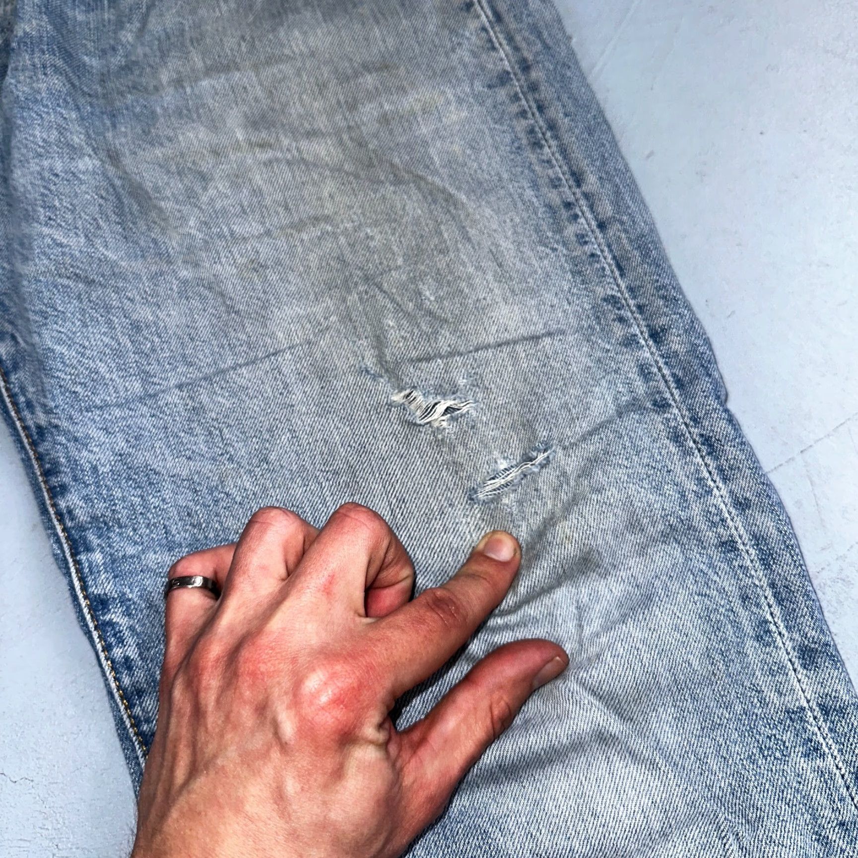 Levi's Levis 501 Vintage Y2K Straight Jeans 34x34 34 Inseam Blue Light Wash 90s Mens Levi's 501 Series Jeans Size US 34 / EU 50 - 6 Thumbnail