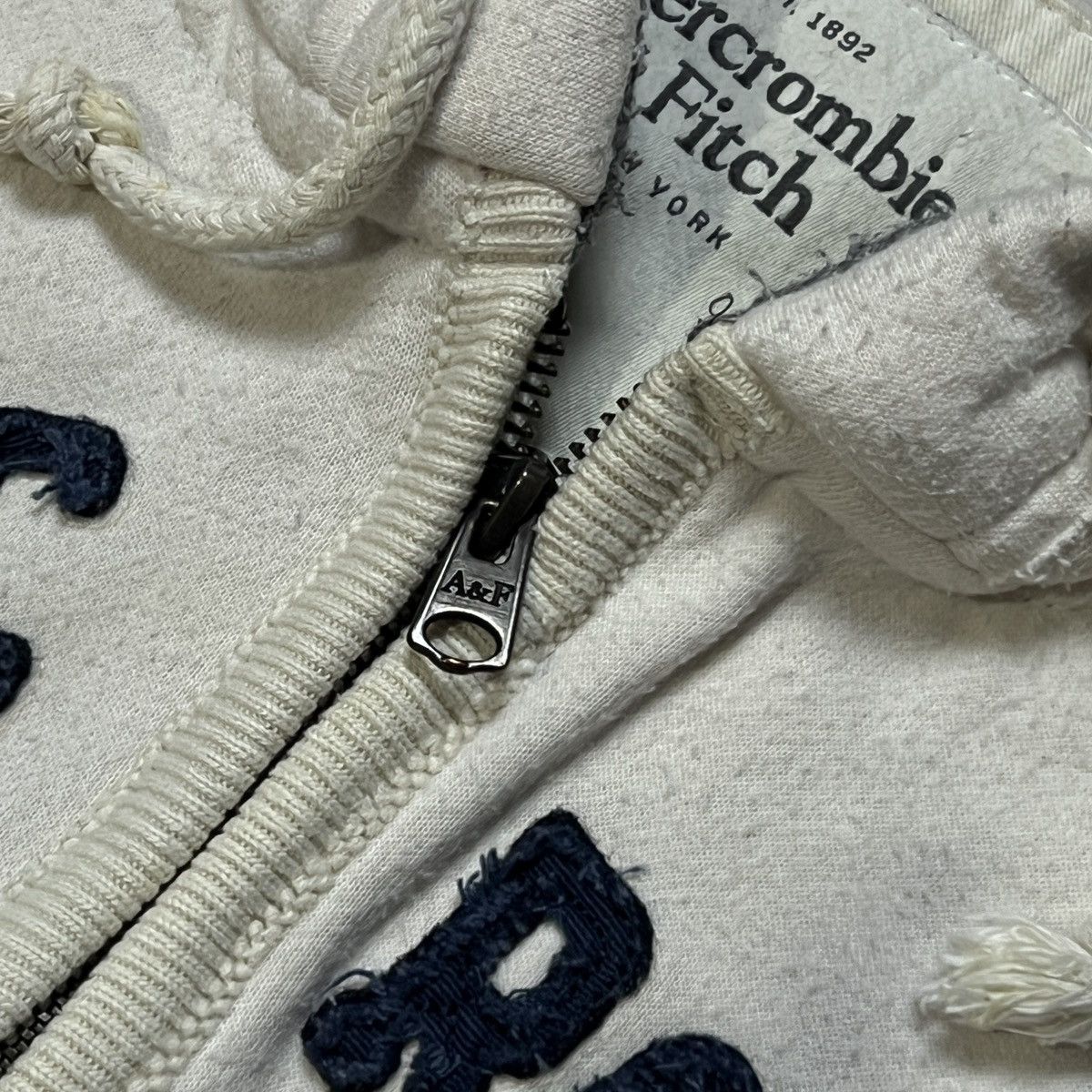 Abercrombie & Fitch Abercrombie & Fitch Size US S / EU 44-46 / 1 - 4 Thumbnail