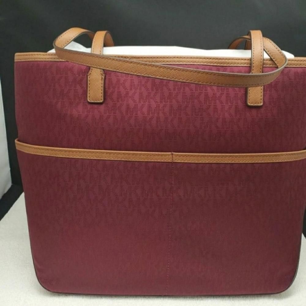 Michael Kors Michael Kors Pocket Nilon Tote Merlot/Gold Style Size ONE SIZE - 4 Thumbnail