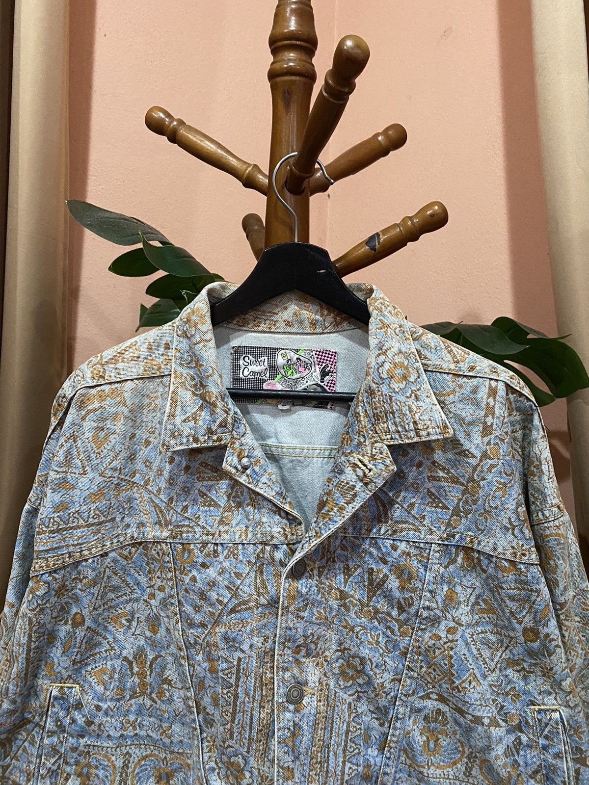 Japanese Brand Sweet Camel Vintage Printed Denim Jacket – Unique Streetwear Size US L / EU 52-54 / 3 - 12 Thumbnail