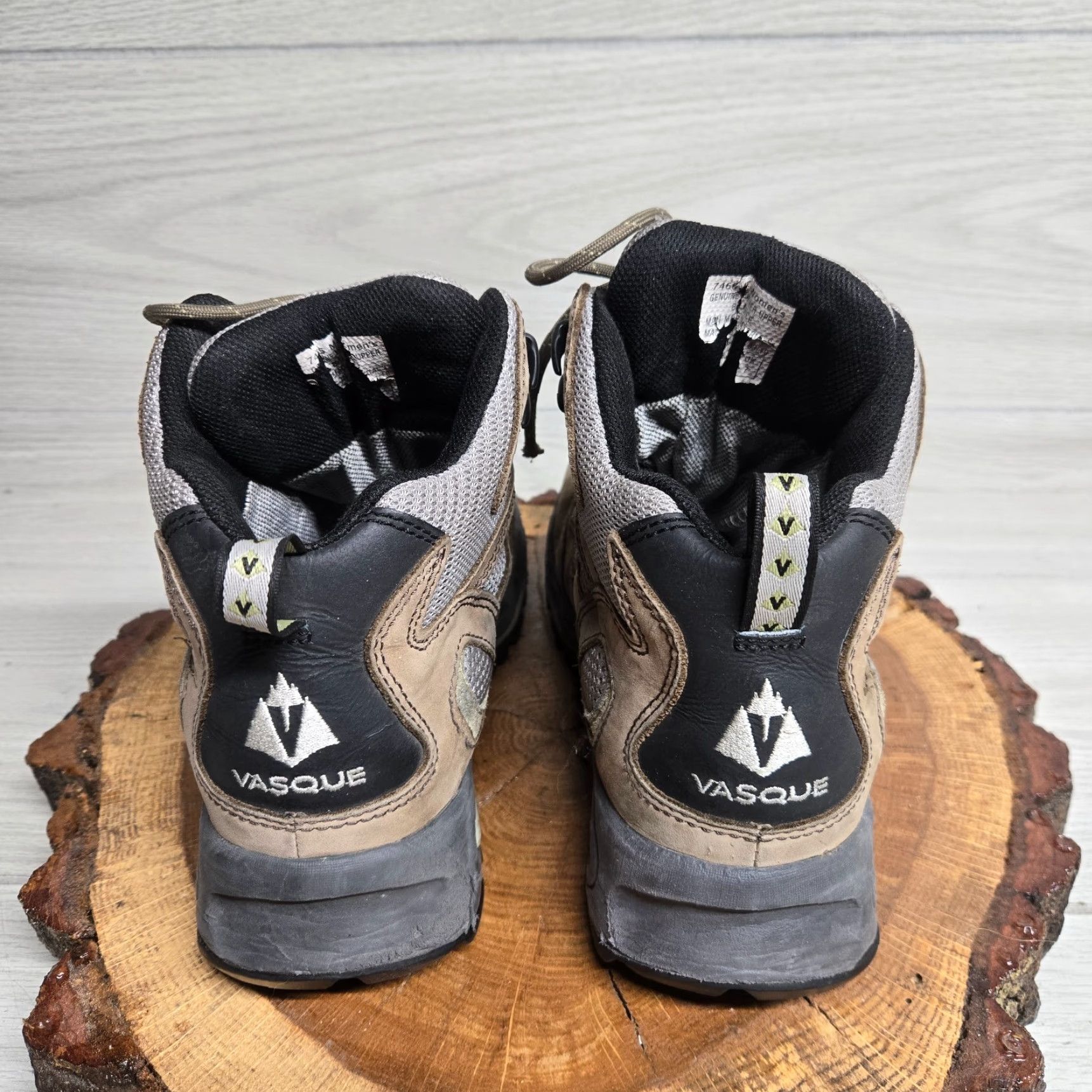 Vasque VINTAGE? No — Vasque Breeze Hiking Boot, Boot, Women, 9.5, Brown, Gore-Tex, Vibram, XCR 7465, Outdoor Shoes, 90s? (avoid N/A) Size US 9.5 / IT 39.5 - 4 Thumbnail