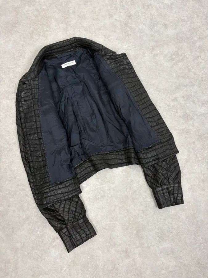 Dries Van Noten Dries Van Noten Black Crocodile Effect Cropped Jacket Size S / US 4 / IT 40 - 7 Thumbnail