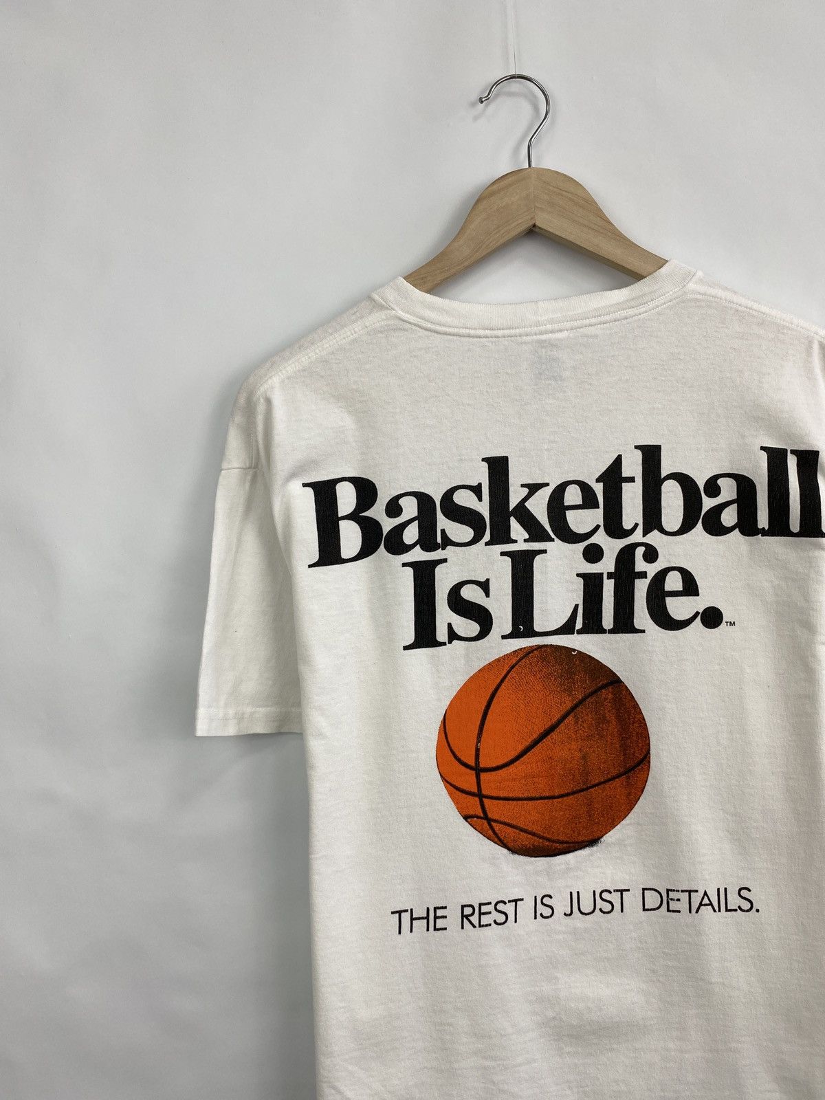 NBA Vintage 90s Basketball Is Life t-shirt rare retro hype Y2K Size US L / EU 52-54 / 3 - 2 Thumbnail
