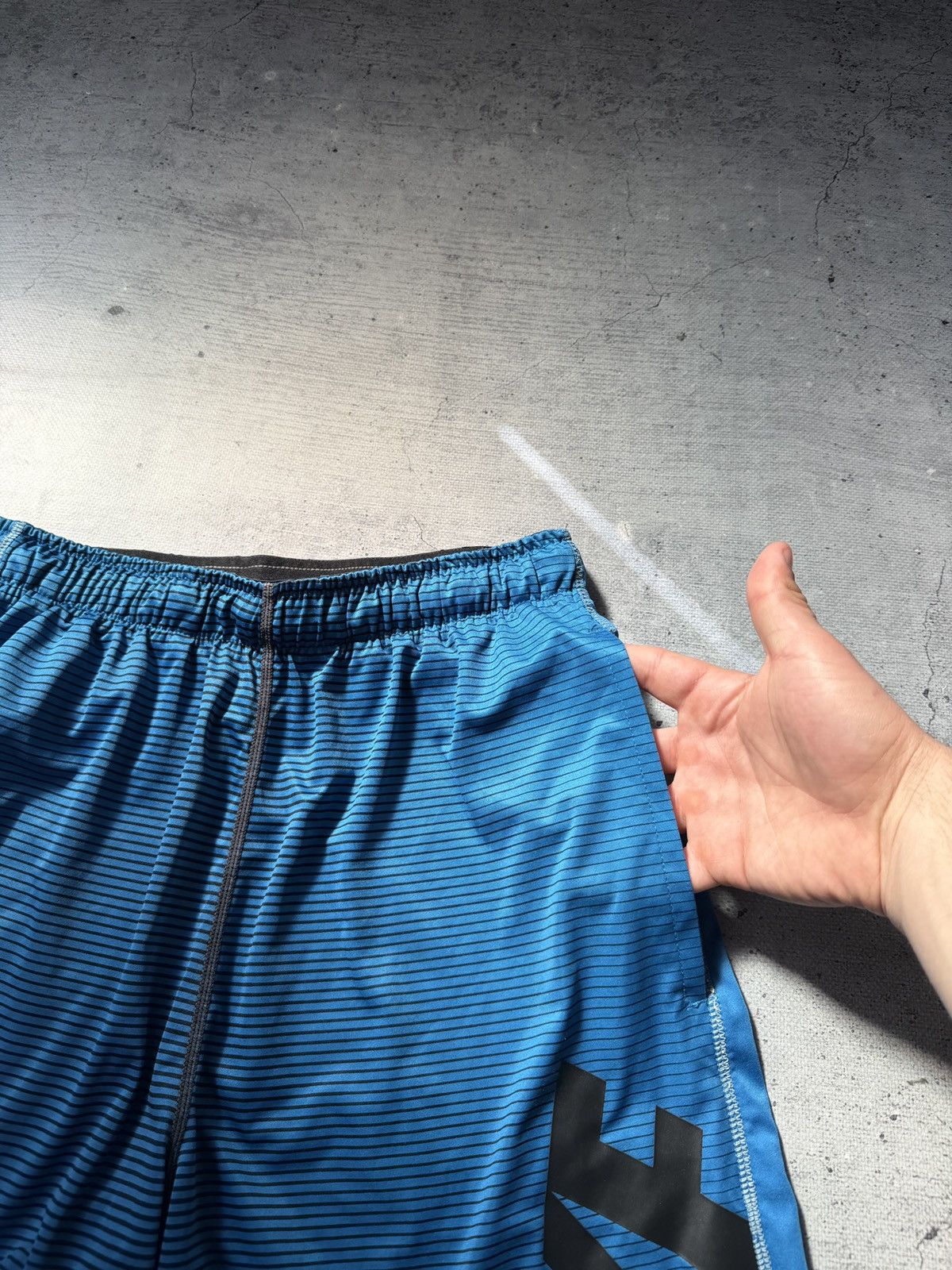 Nike Vintage Nike Shorts Retro y2k Swoosh Size US 34 / EU 50 - 2 Thumbnail