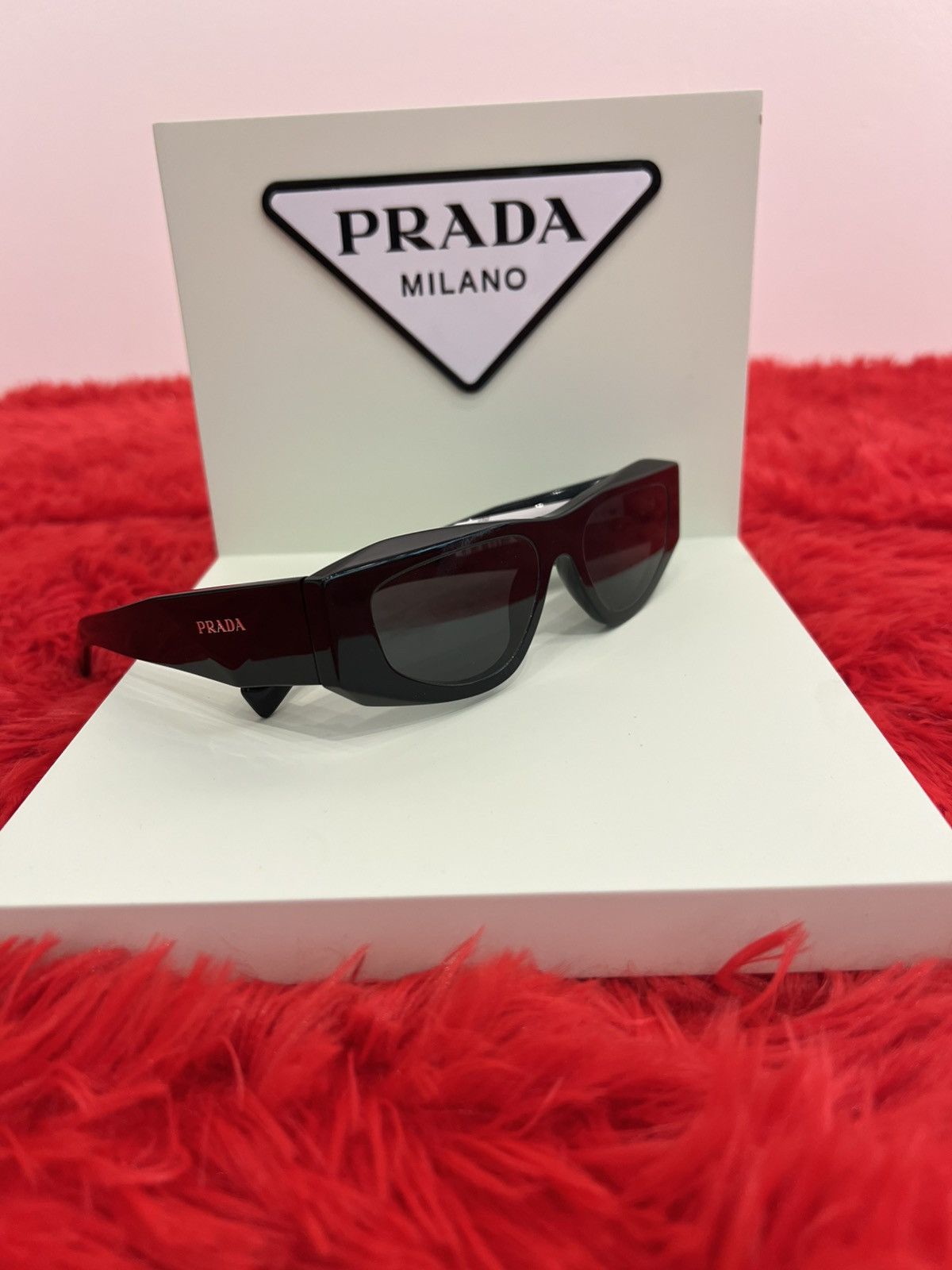 Prada Prada Black Sunglasses Size ONE SIZE - 1 Thumbnail