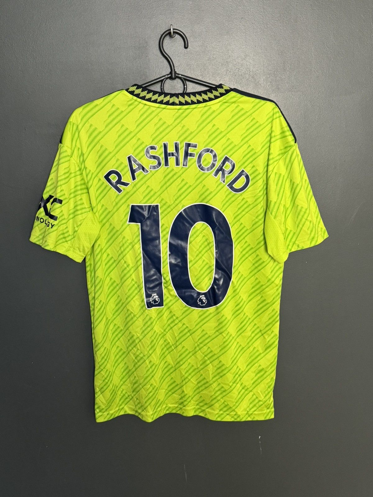 Adidas KIDS Manchester United 22/23 Third Rashford Football Jersey Size US S / EU 44-46 / 1 - 1 Thumbnail