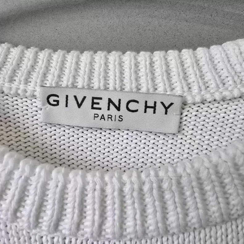 Givenchy Givenchy Mismatched Logo Knitwear Size US L / EU 52-54 / 3 - 4 Thumbnail