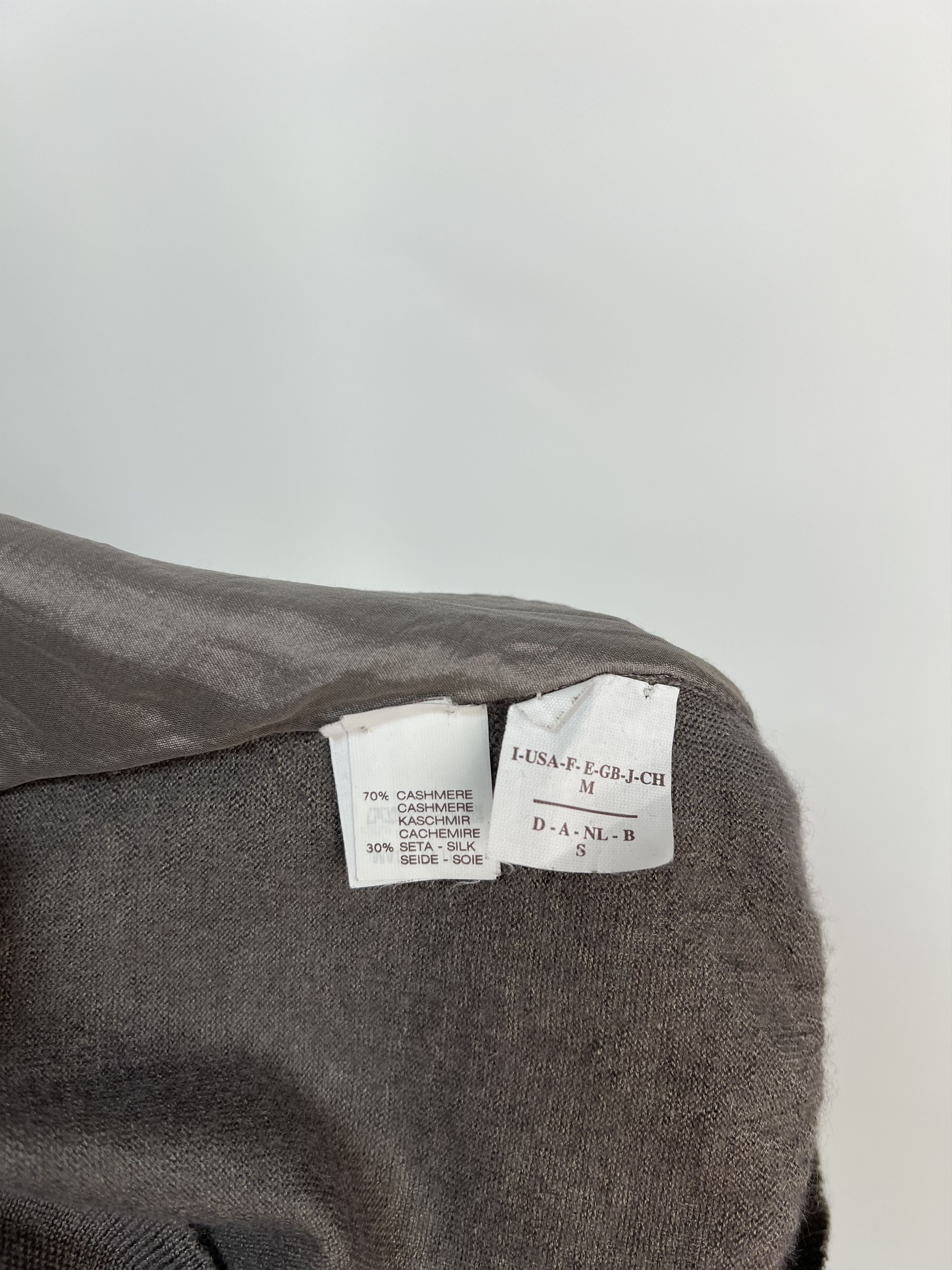 Brunello Cucinelli Brunello Cucinelli Gray Cashmere Silk Sweater Pullover Size M / US 6-8 / IT 42-44 - 12 Thumbnail
