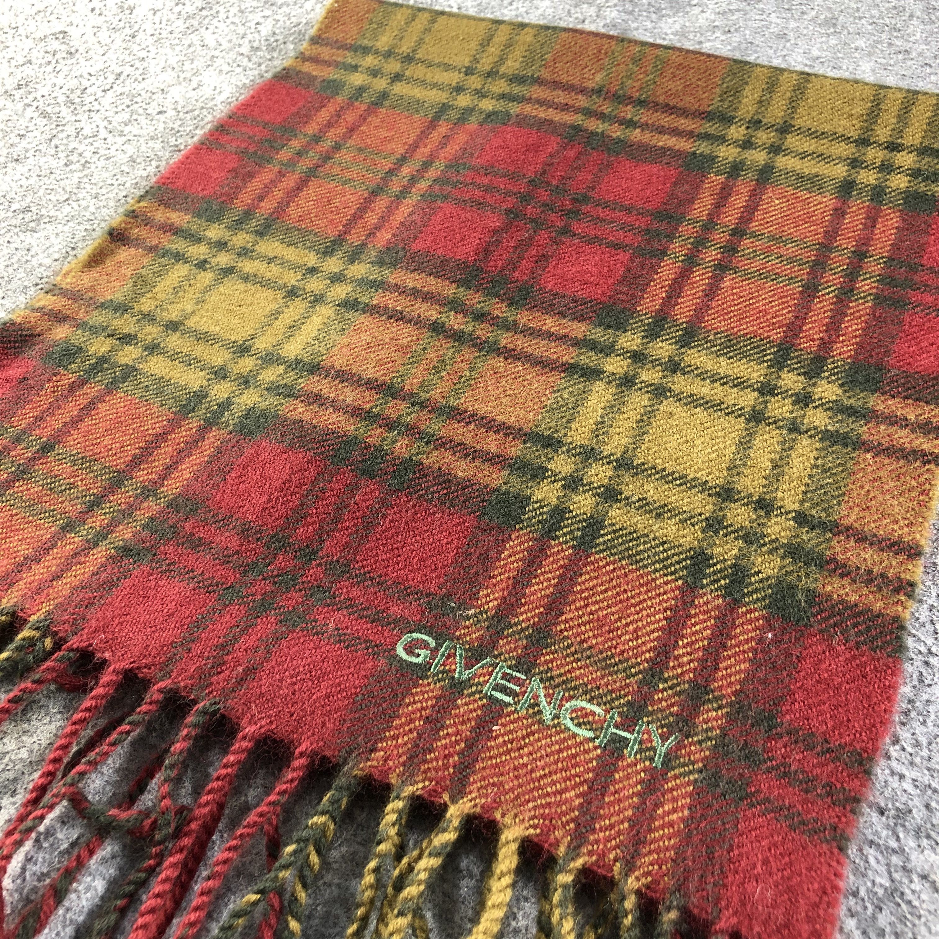 Givenchy Givenchy Tartan Wool Scarf Muffler V1072 Size ONE SIZE - 3 Thumbnail