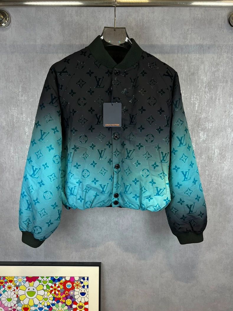 Louis Vuitton Louis Vuitton Presbyopia gradient full logo cotton-padded Size US S / EU 44-46 / 1 - 1 Thumbnail