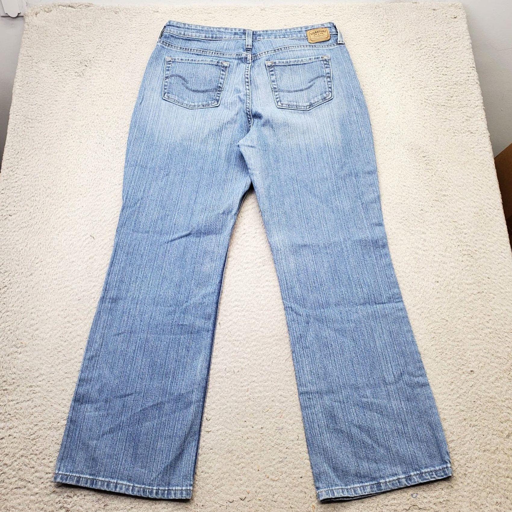 Levi's Levi's Bootcut Jeans Womens Size 14M Blue Denim Mid Rise Classic 29.25 Inseam 38.75 Outseam 5-Pocket Denim Comfort Pockets Button Zipper 29.25" Size 36" / US 14 / IT 50 - 2 Thumbnail