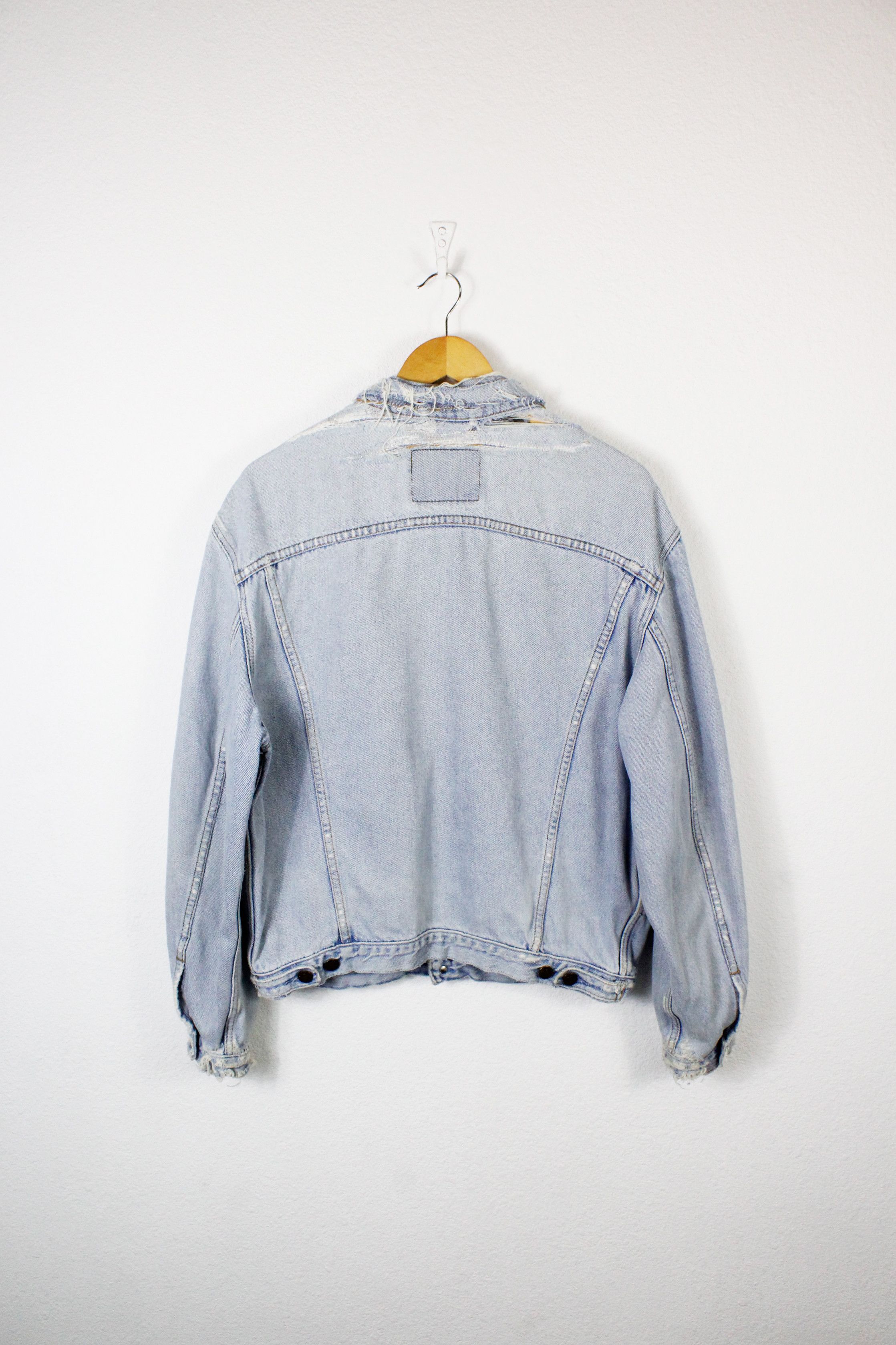 Levi's Vintage Levis Blue Denim Distressed Track Jeans Jacket 90s Size US L / EU 52-54 / 3 - 7 Thumbnail