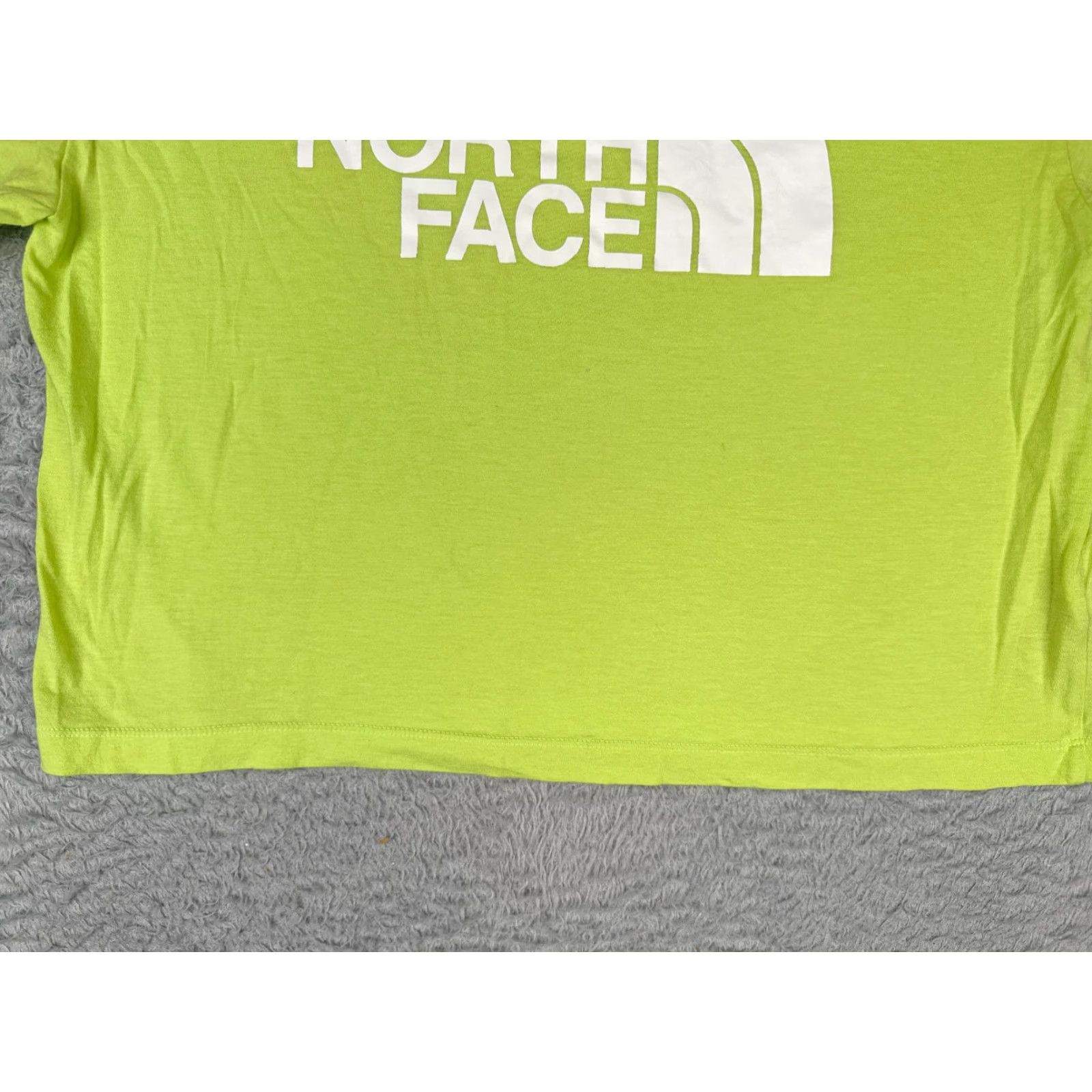 The North Face The North Face Shirt Women Medium Neon Green Crop Length Cotton Blend Crew Neck Size M / US 6-8 / IT 42-44 - 5 Thumbnail