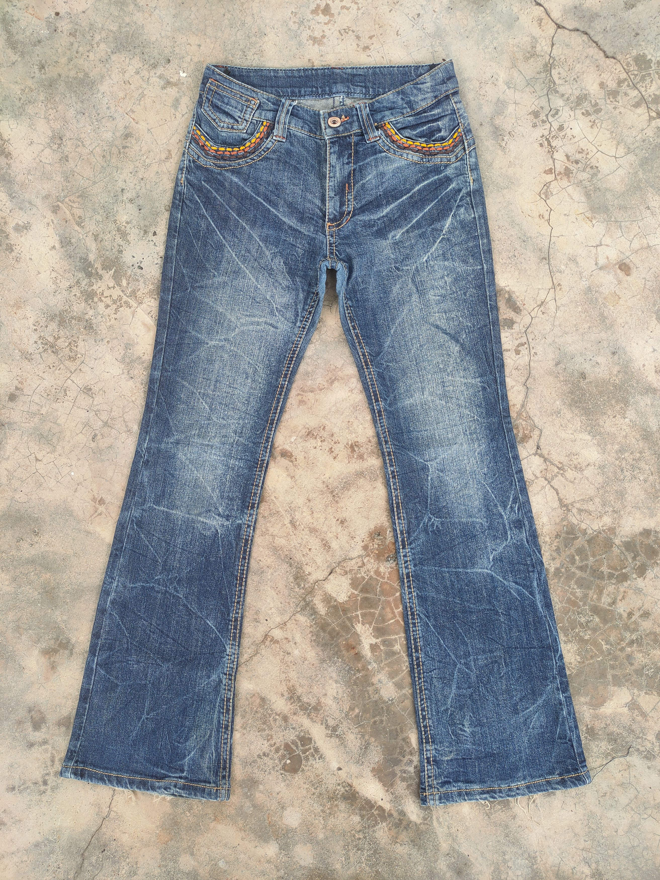 Japanese Brand FLARE FLOWER JAPANESE 70090 FADED DENIM JEANS PANTS Size US 29 - 2 Thumbnail