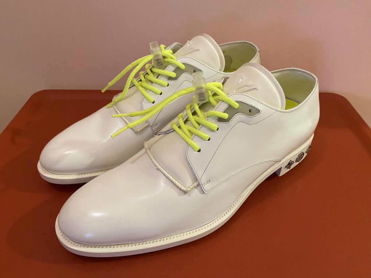 Louis Vuitton Louis Vuitton 2019 white leather derby 8 Size US 9 / EU 42 - 2 Thumbnail