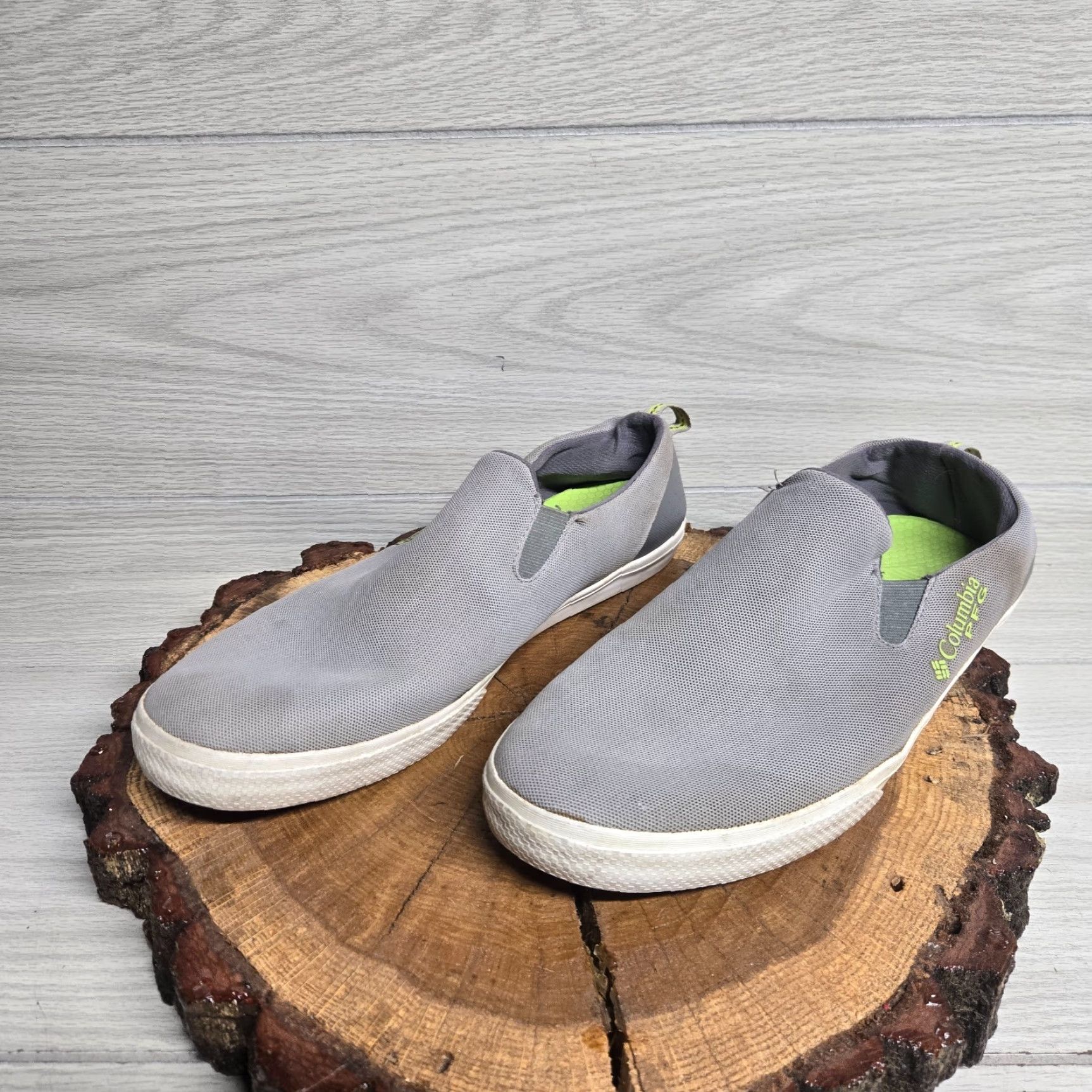 Vintage Columbia Slack Tide Slip-On PFG Fishing Shoes Adult Men’s Size 13 Gray Canvas Lightweight Non-Slip Casual Shoes Mens Size US 13 / EU 46 - 2 Thumbnail