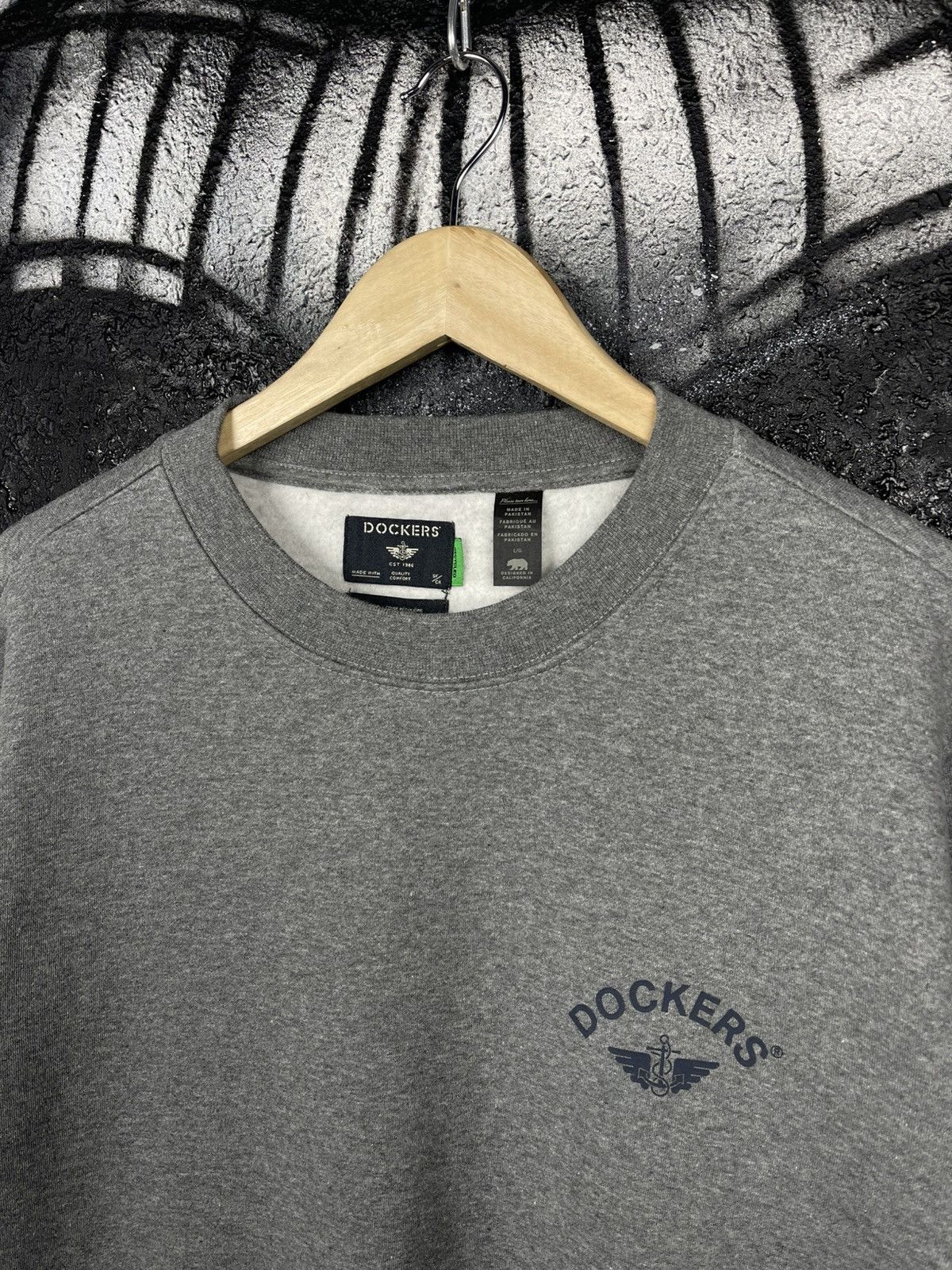 Dockers Dockers Crew Neck Grey Sweatshirt Men’s Size L Size US L / EU 52-54 / 3 - 4 Thumbnail