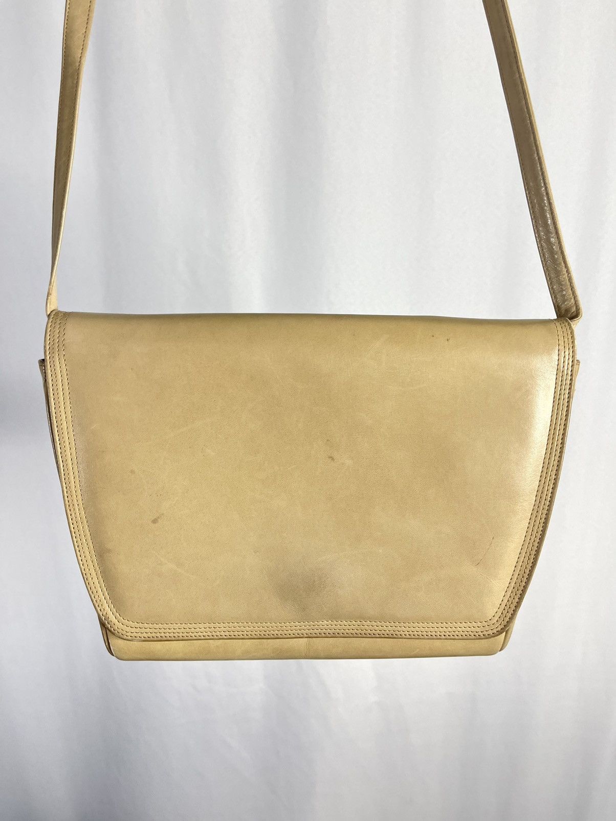 Salvatore Ferragamo Unisex Vintage Tan Leather Crossbody Bag in Beige, Men's