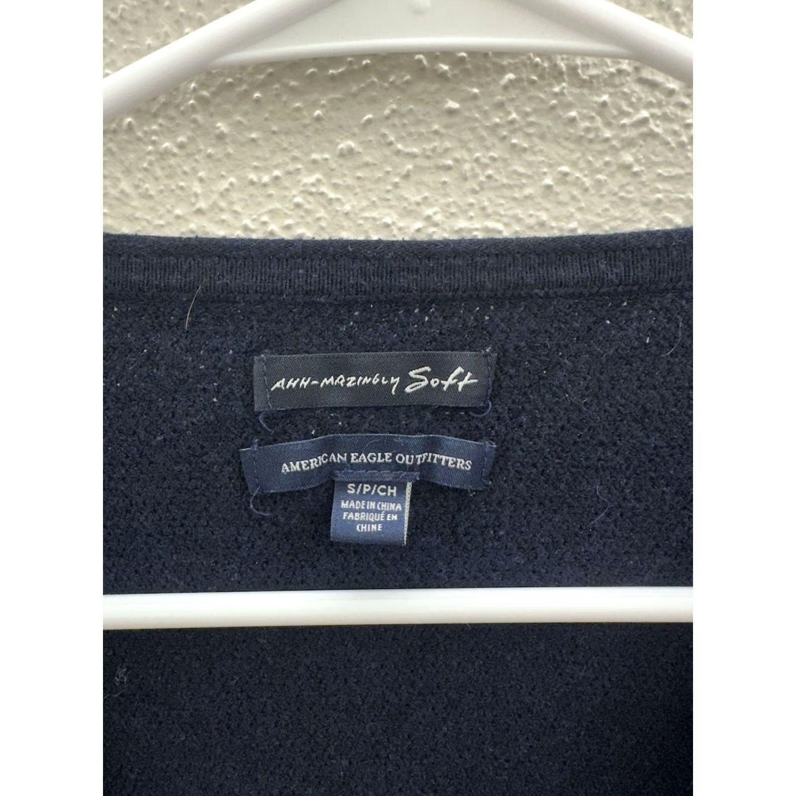 American Eagle Outfitters American Eagle Shirt Womens Small Blue Long Sleeve Ahh-Mazingly Soft Size Size S / US 4 / IT 40 - 3 Thumbnail