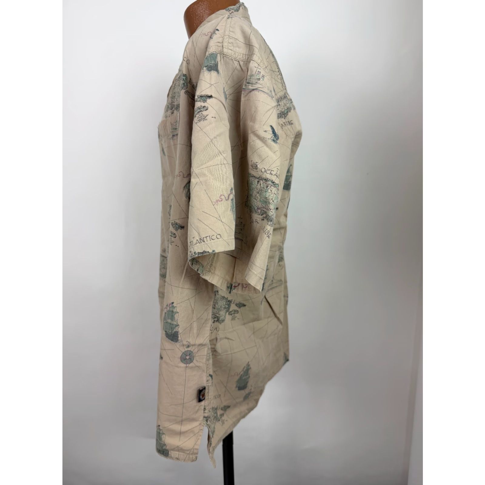 Nautica VINTAGE Clave Hawaiian Shirt Men L Graphic Print Short Sleeve Button-Up Collared Brown 90s Nautical Beach Travel Tropical Grunge Hawaiian 90s Mens Size US L / EU 52-54 / 3 - 5 Thumbnail