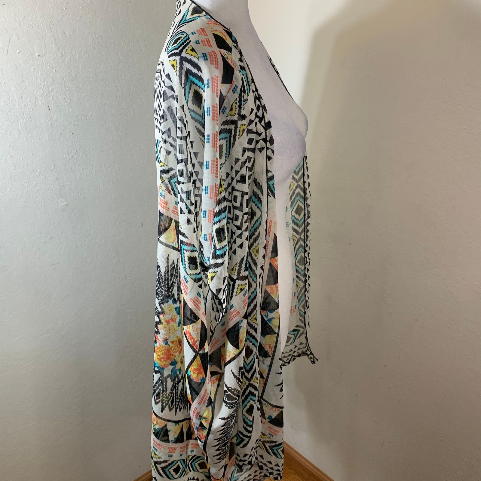 Other Cute women’s wraps Size M Size US XXL / EU 58 / 5 - 7 Thumbnail