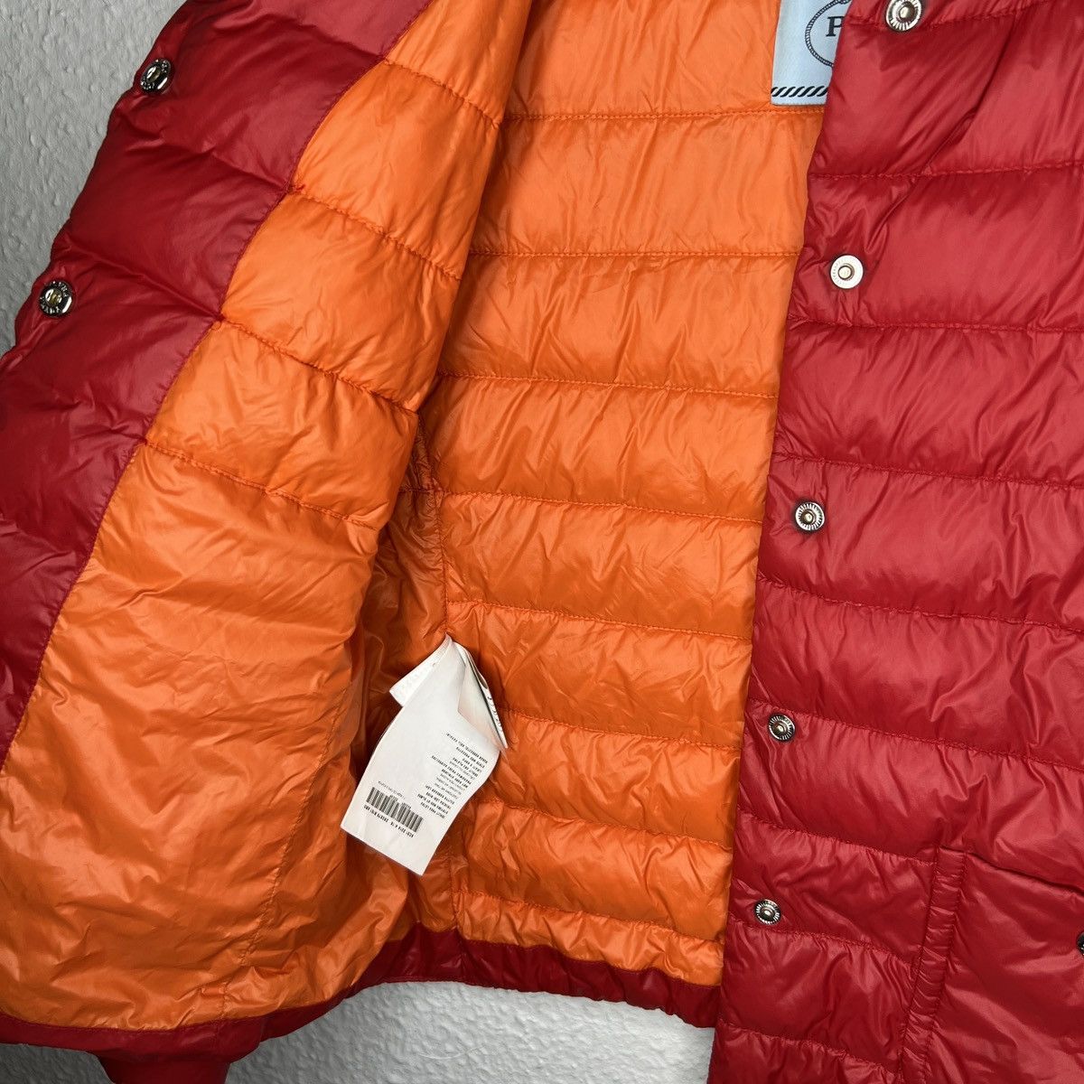 Prada Prada Milano Puffer Down Jacket Nylon Red Traingle Logo Y2K Size S / US 4 / IT 40 - 6 Thumbnail